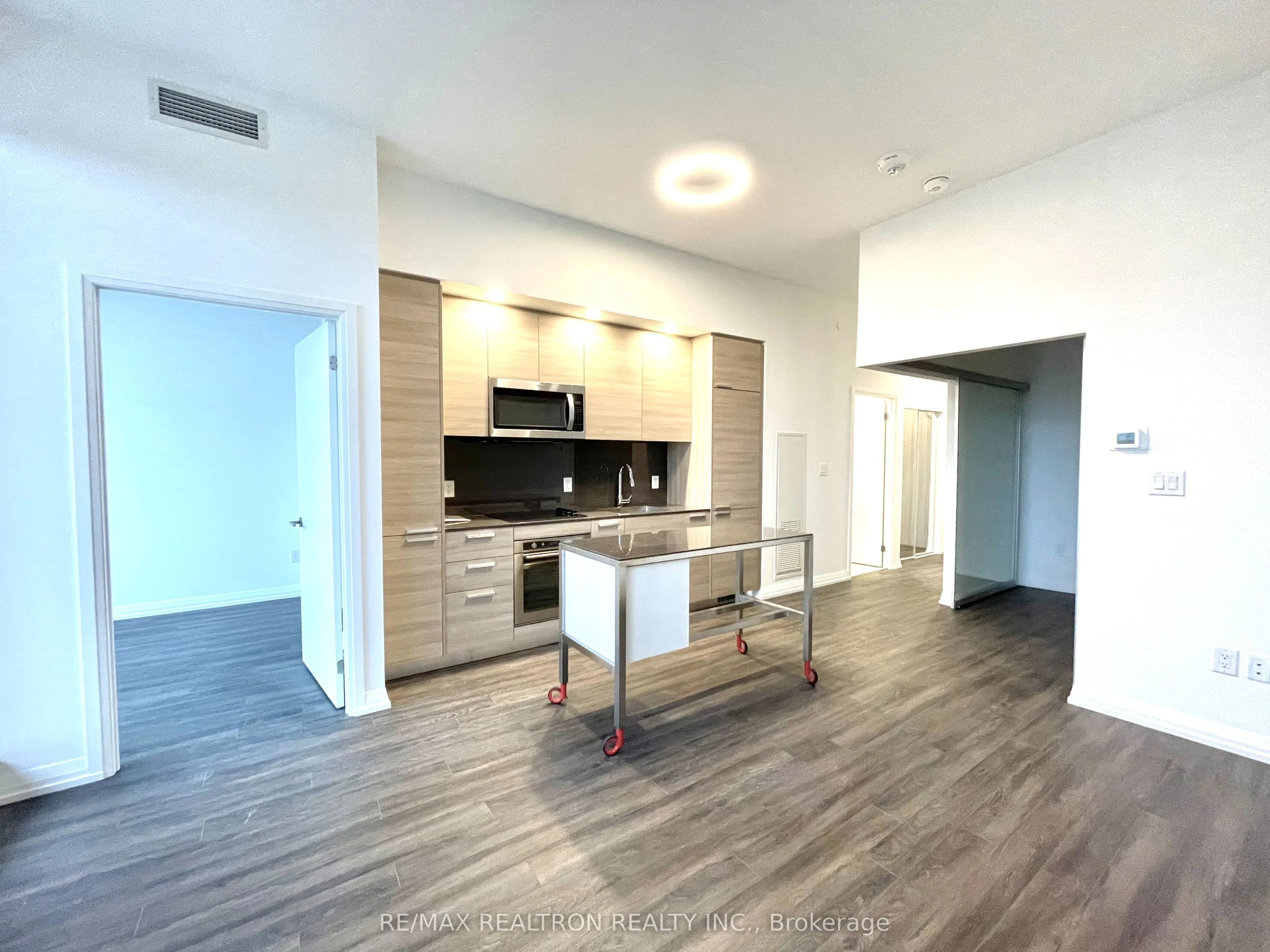 75 Canterbury Place, #1815