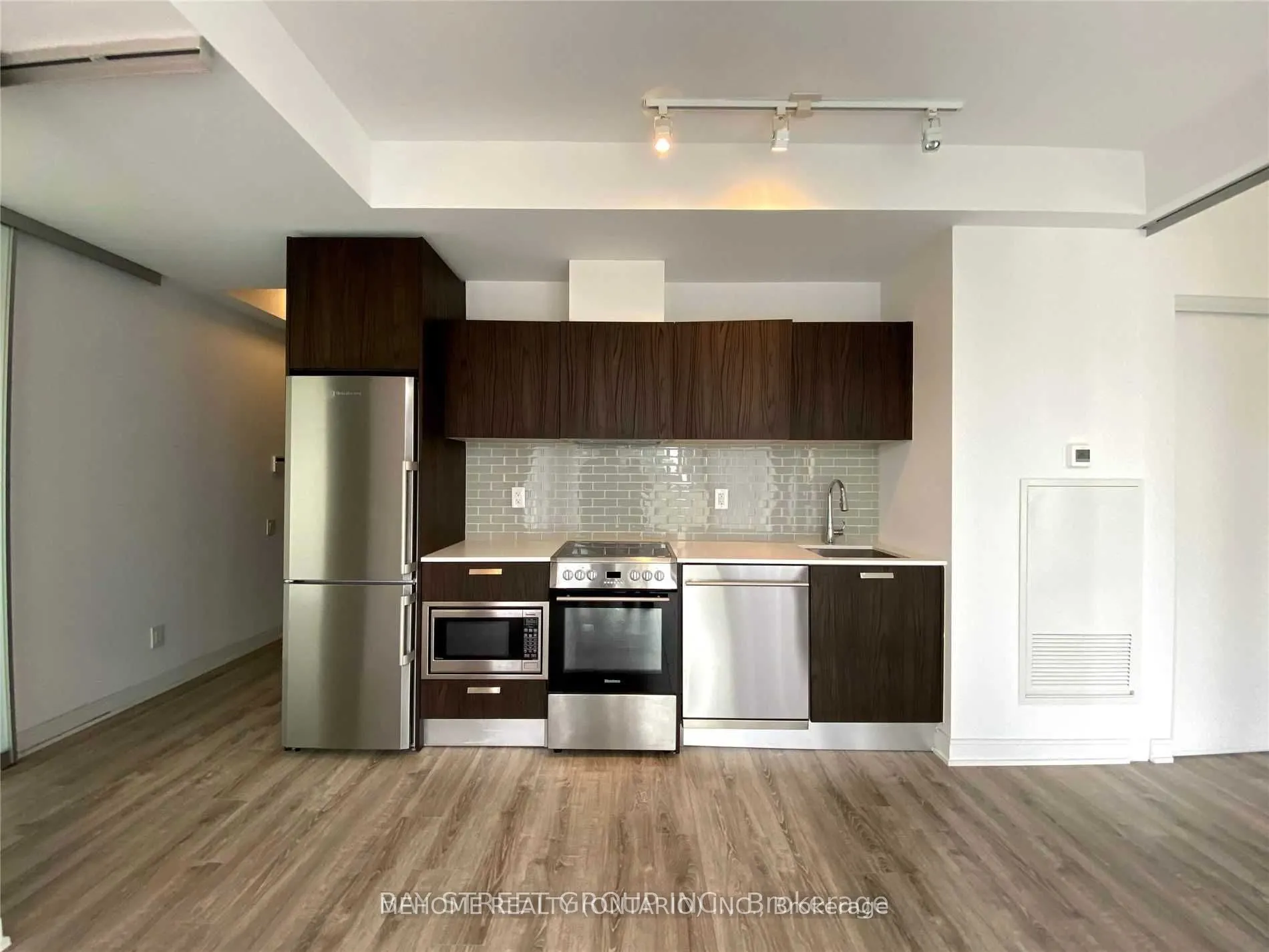 50 Charles Street E, #1001