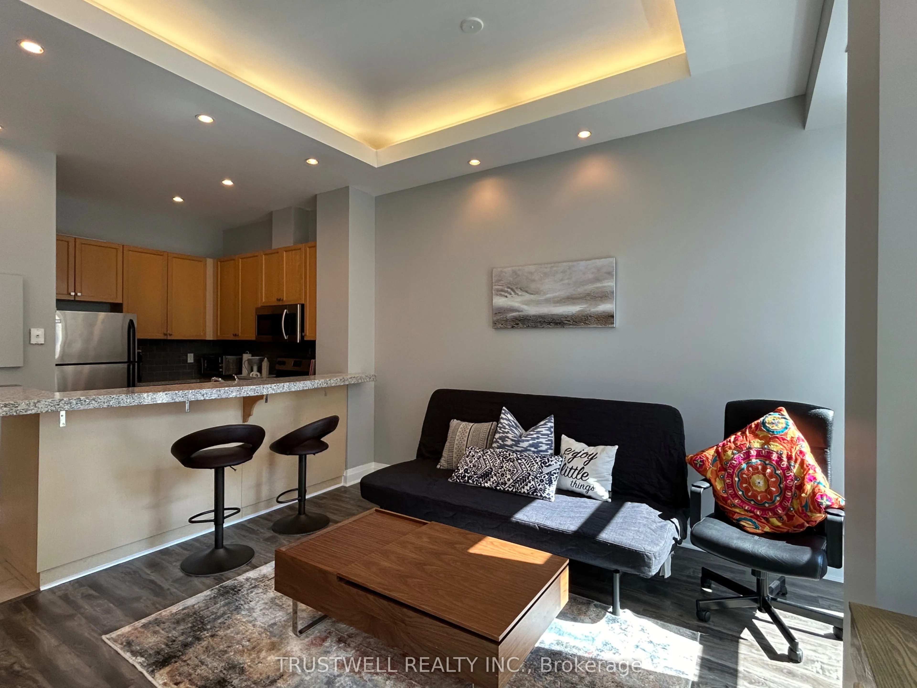 8 Wellesley Street E, #909