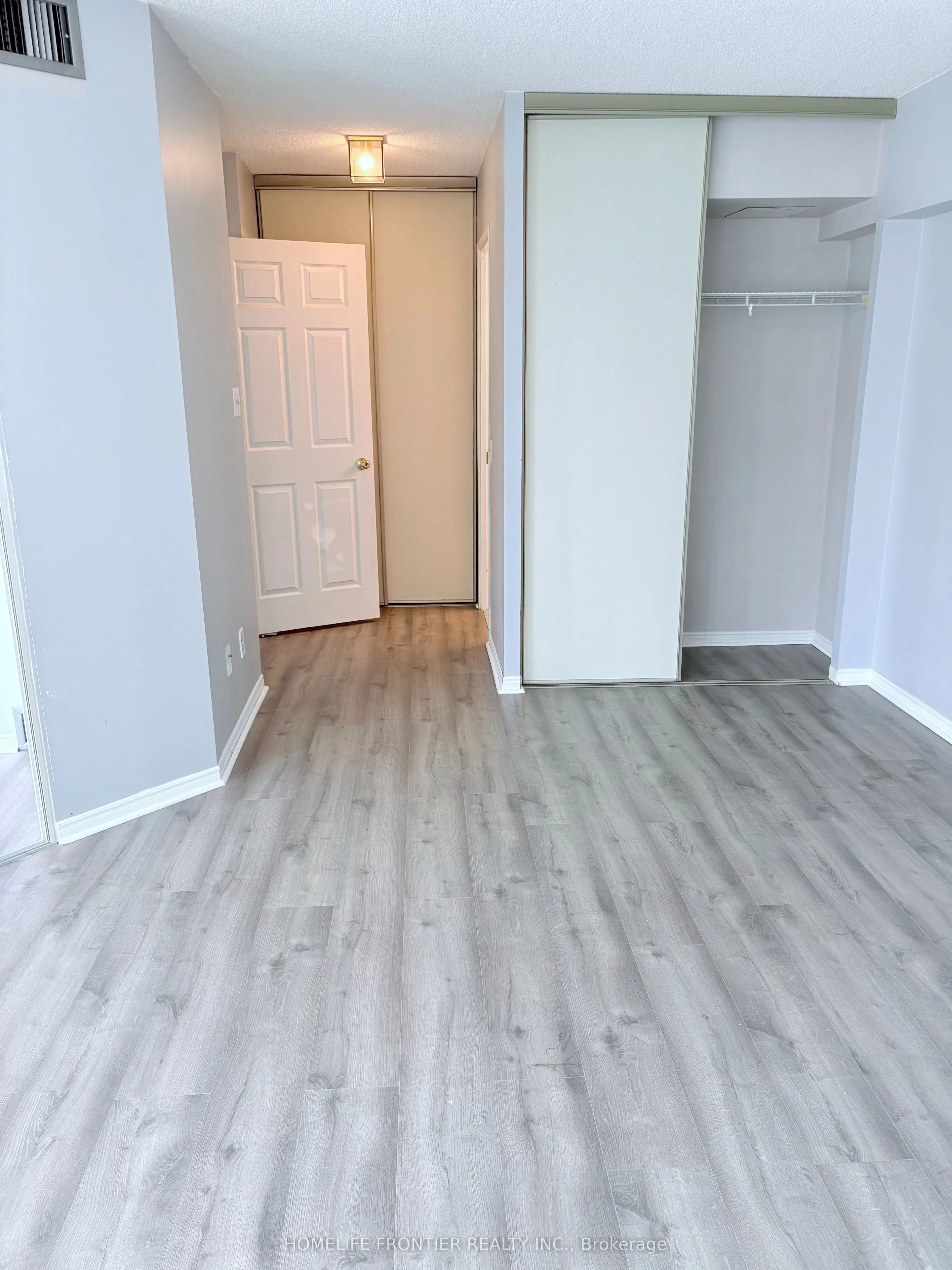 7 Bishop Avenue, #618