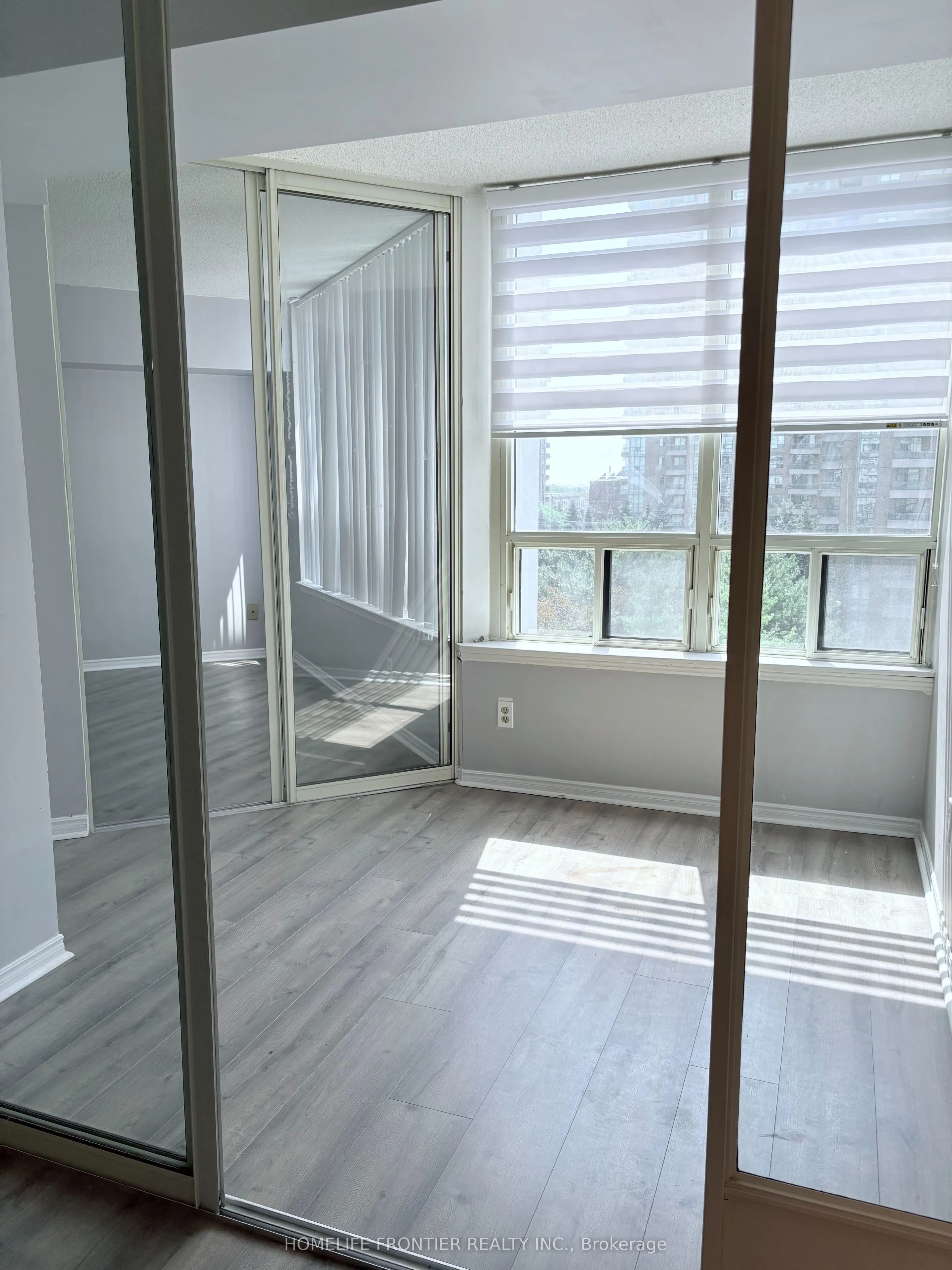 7 Bishop Avenue, #618