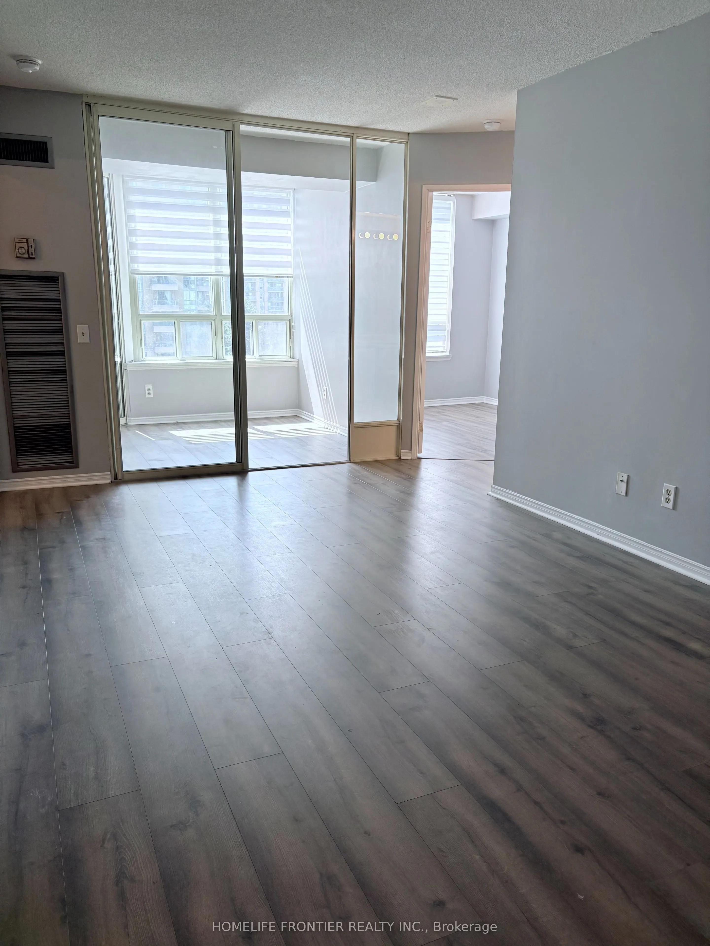 7 Bishop Avenue, #618