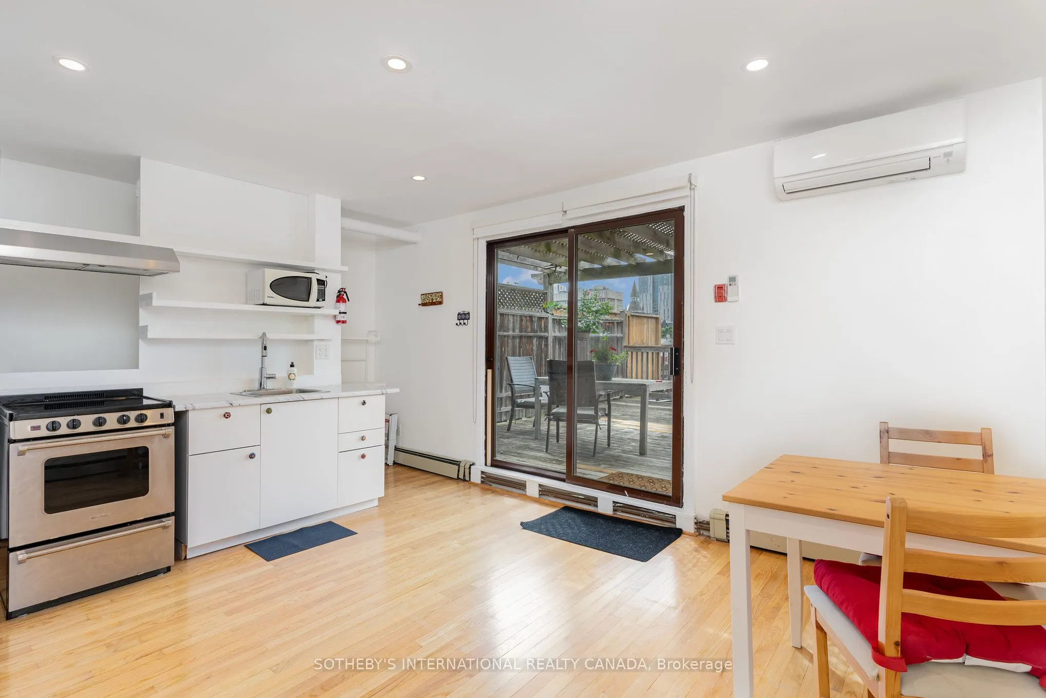 89 Willcocks Street