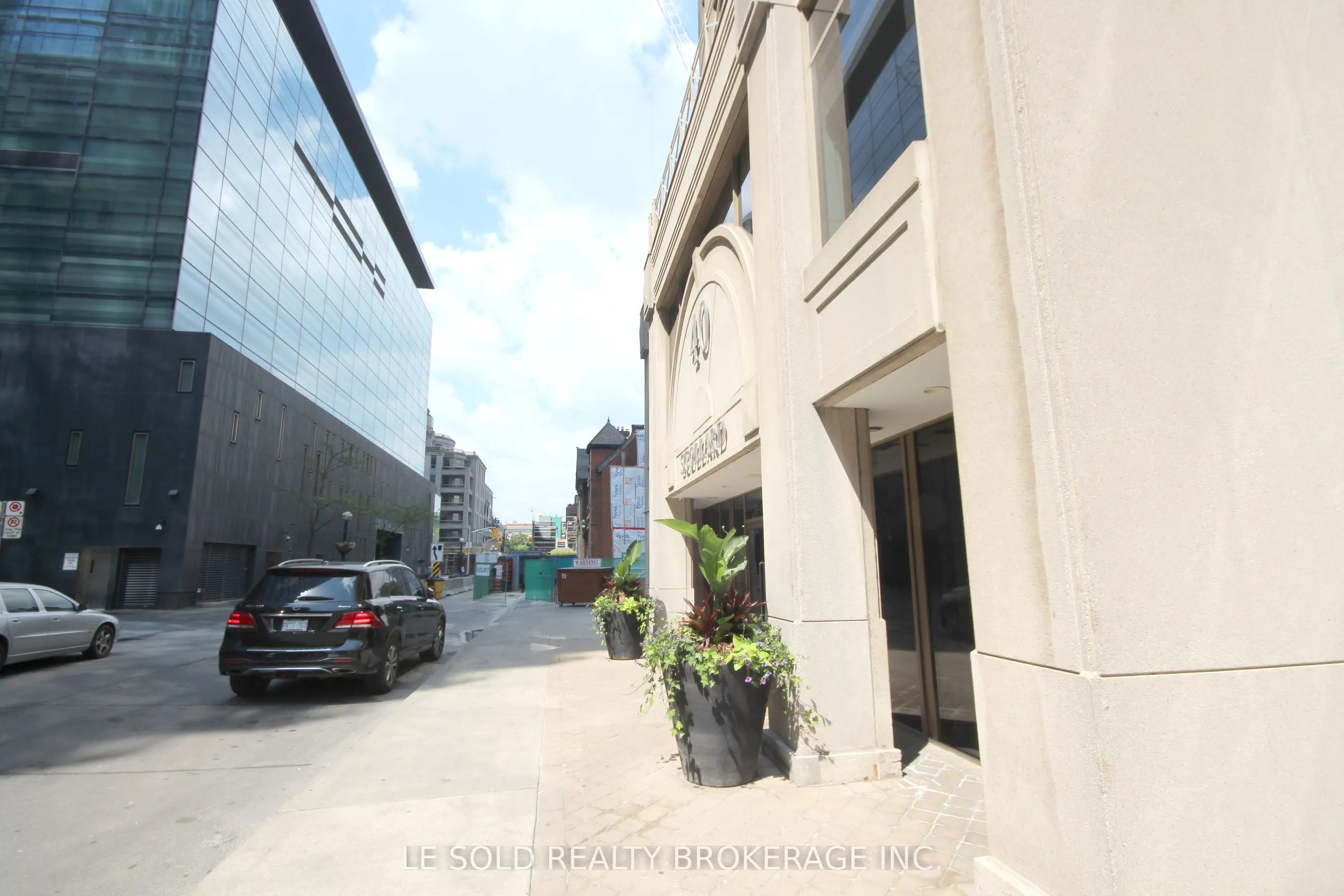 40 Scollard Street, #602