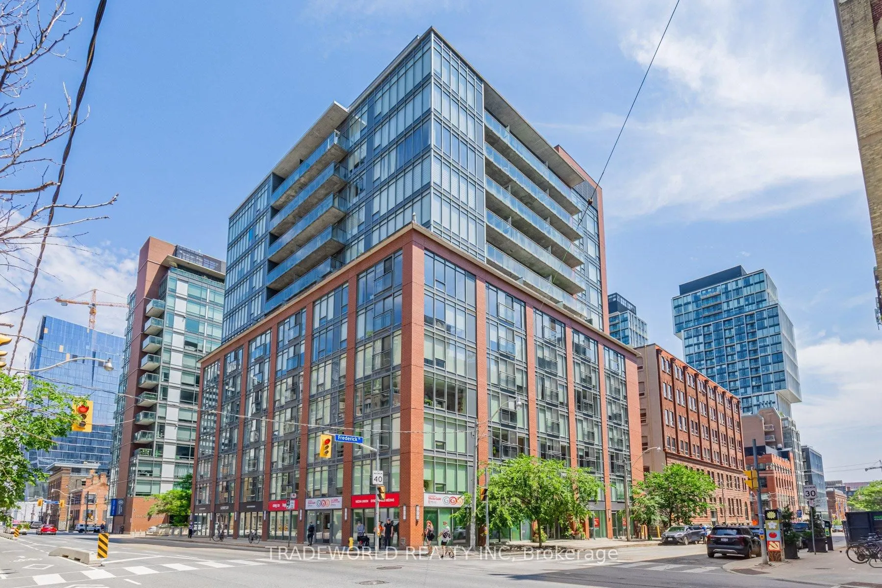 205 Frederick Street, #909