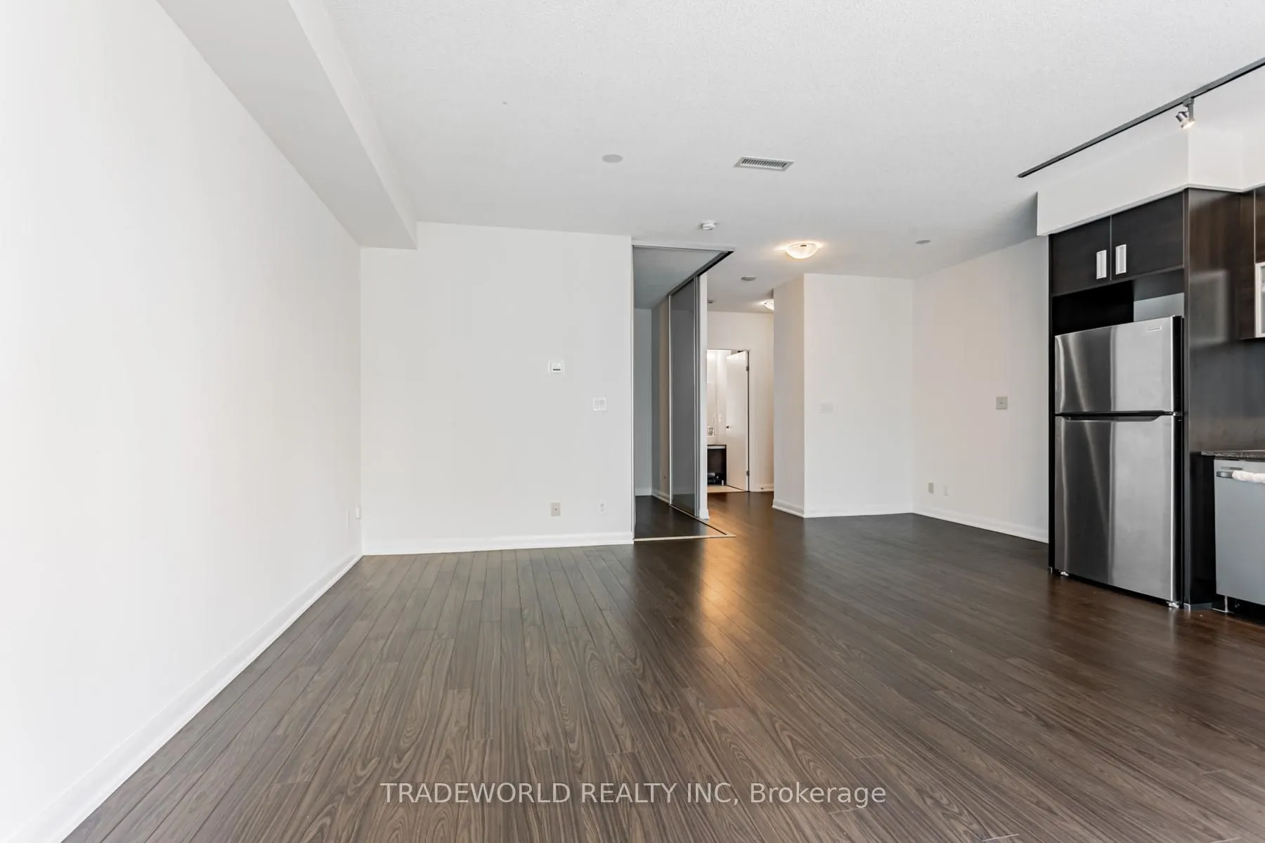205 Frederick Street, #909
