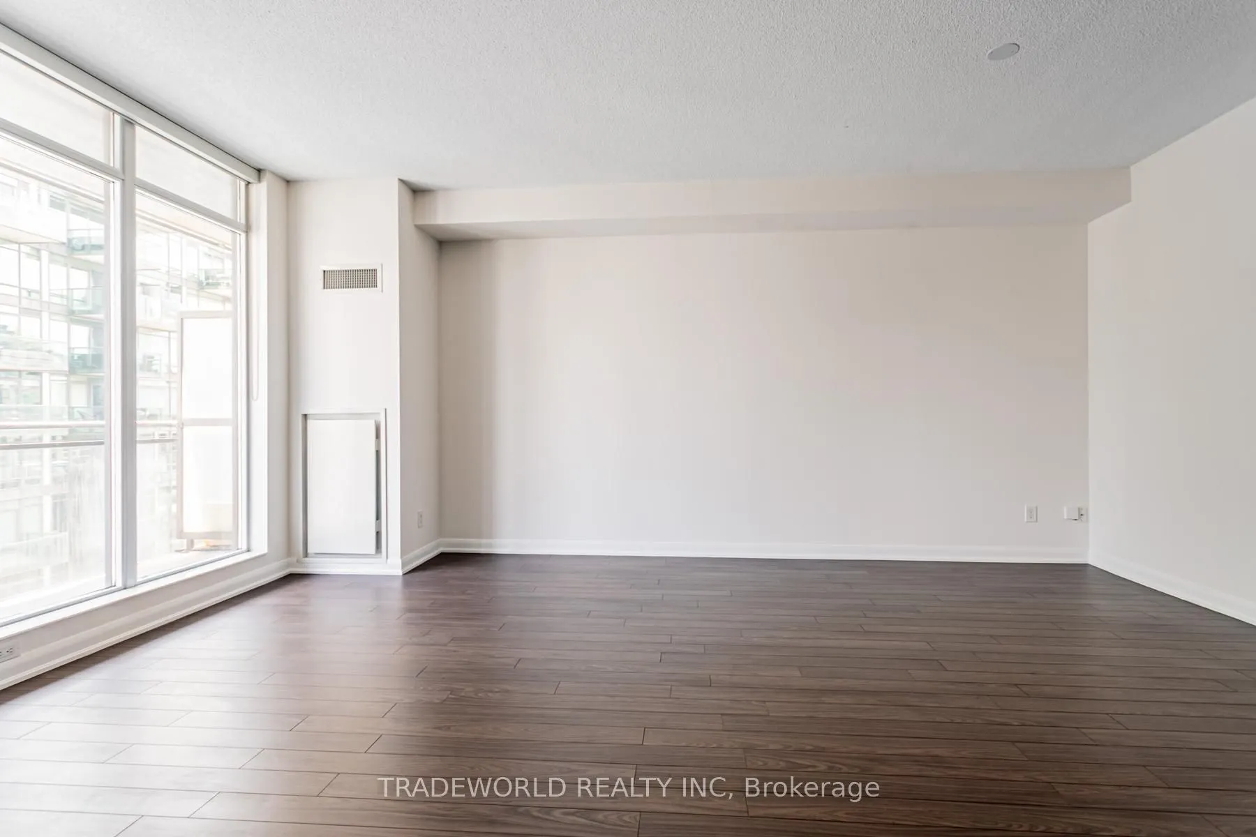 205 Frederick Street, #909