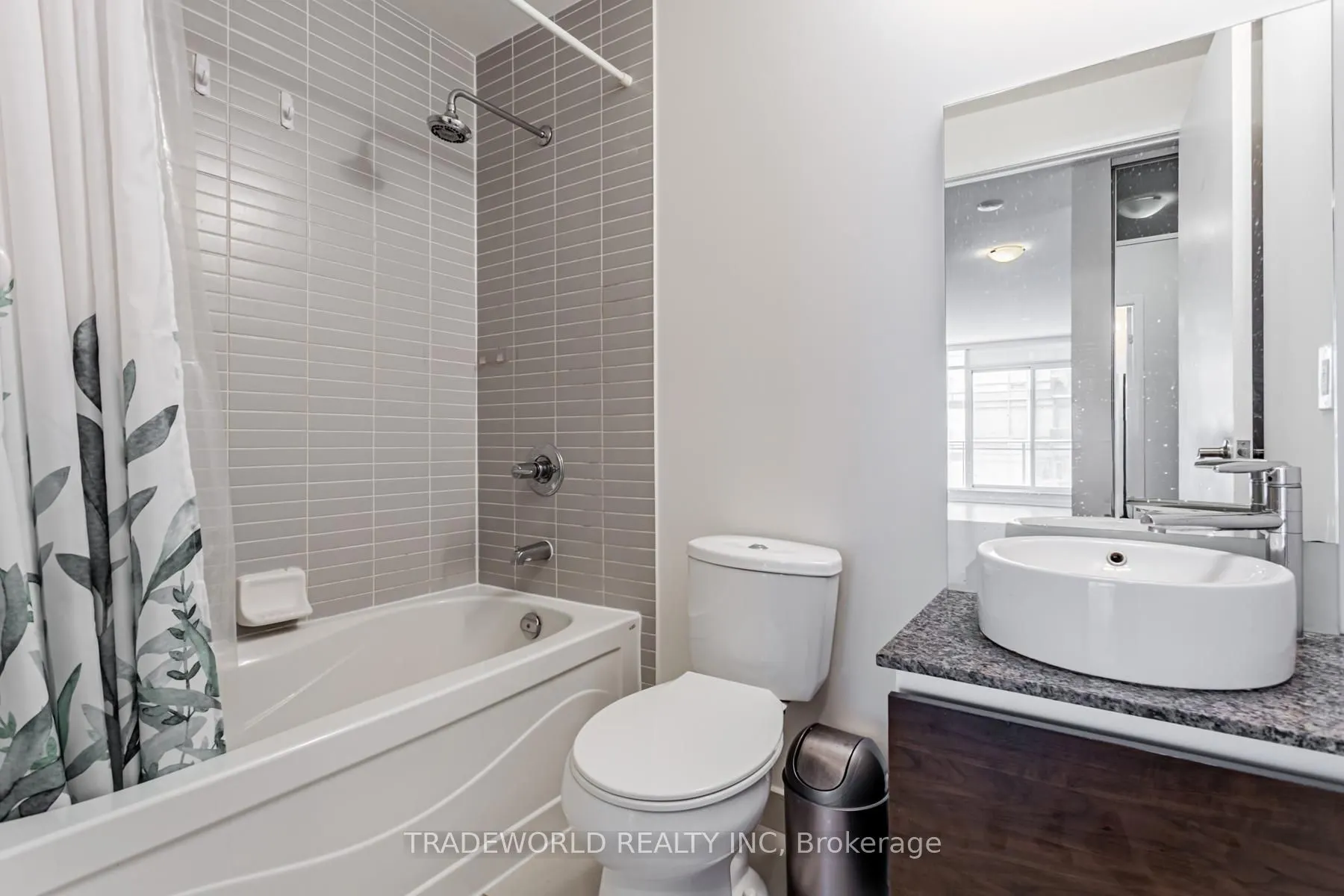 205 Frederick Street, #909