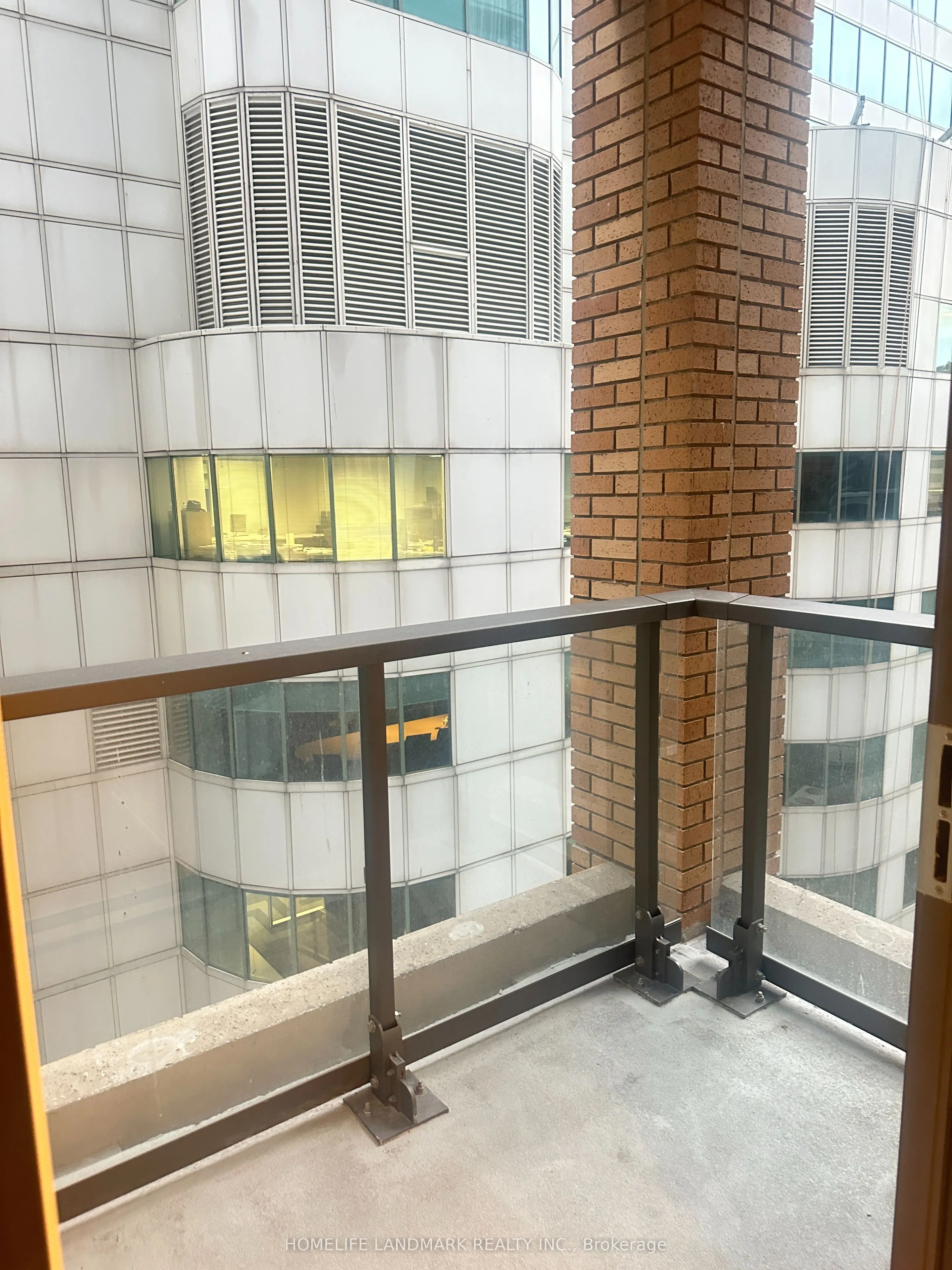 8 Widmer Street, #1012