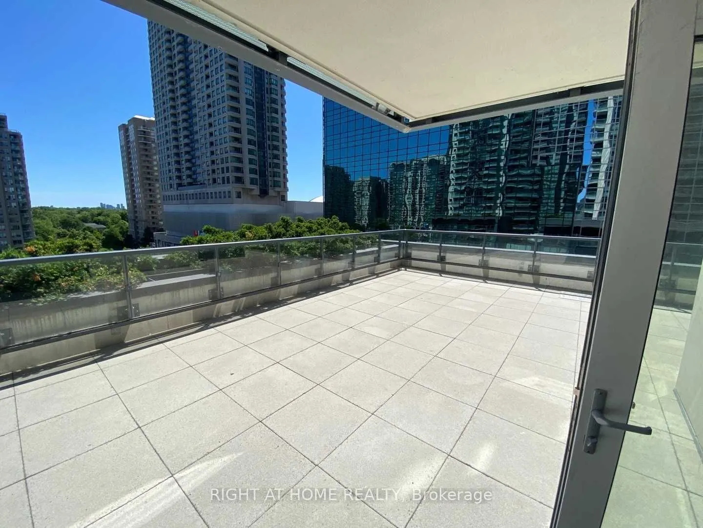 5162 Yonge Street, #509