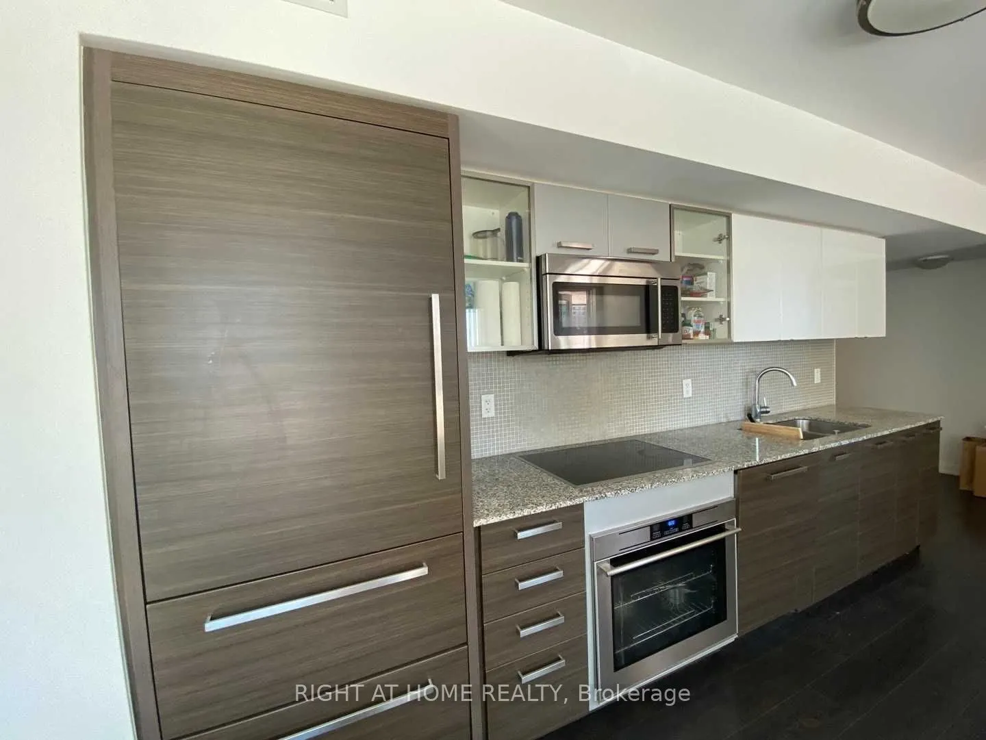 5162 Yonge Street, #509