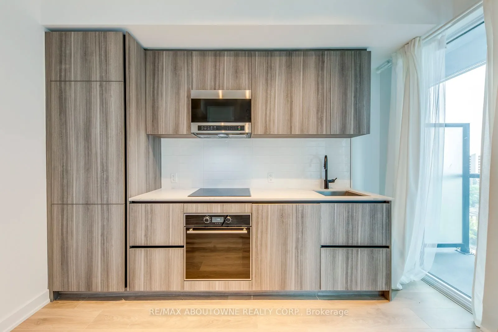 117 broadway Avenue, #1012