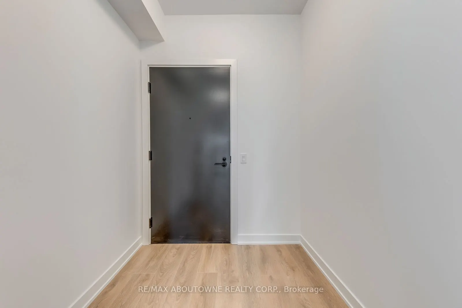 117 broadway Avenue, #1012