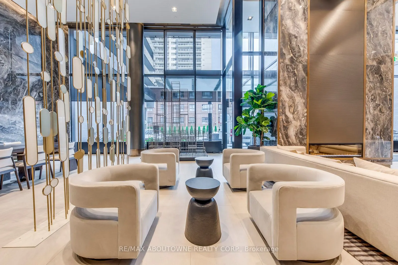 117 broadway Avenue, #1012