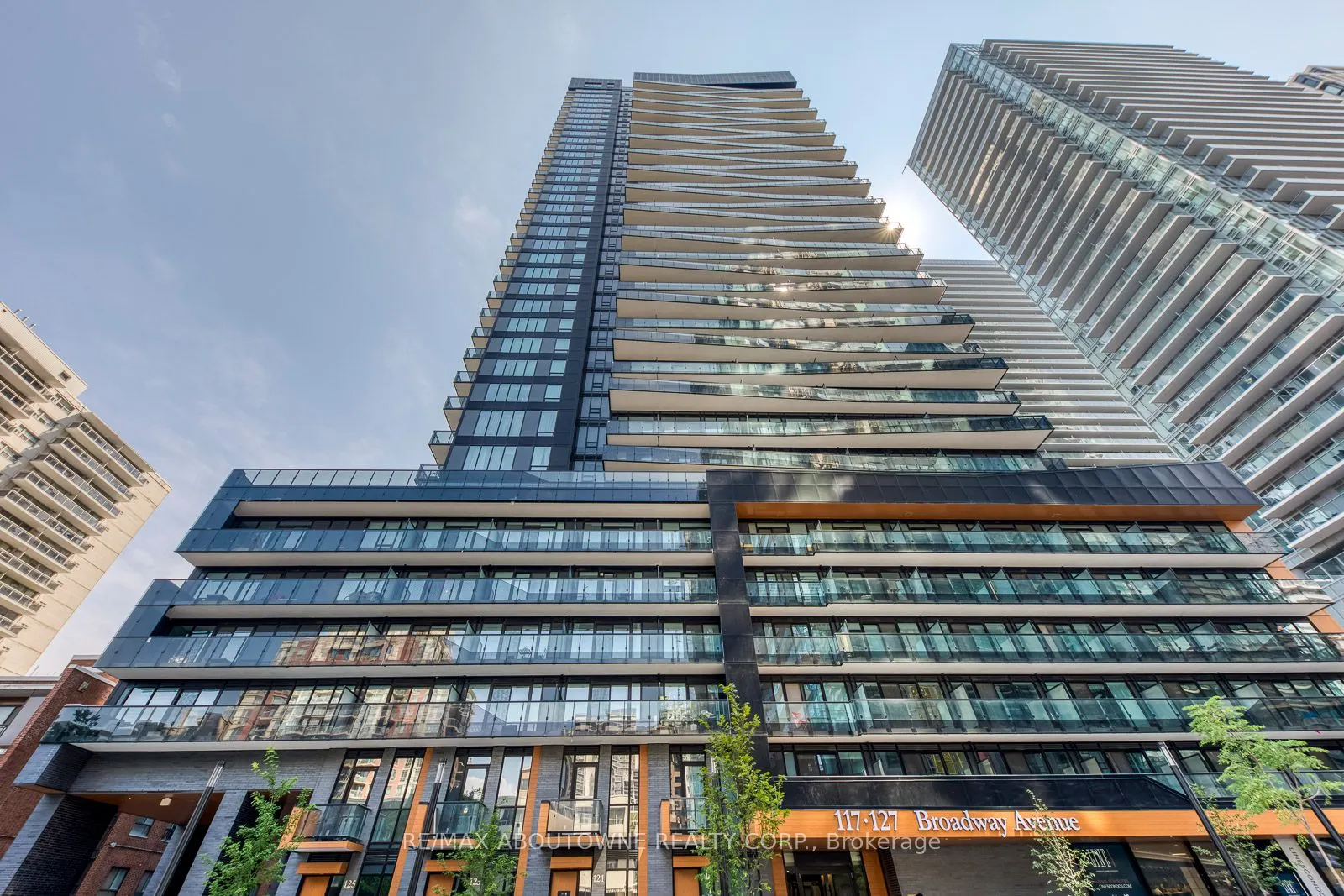 117 broadway Avenue, #1012