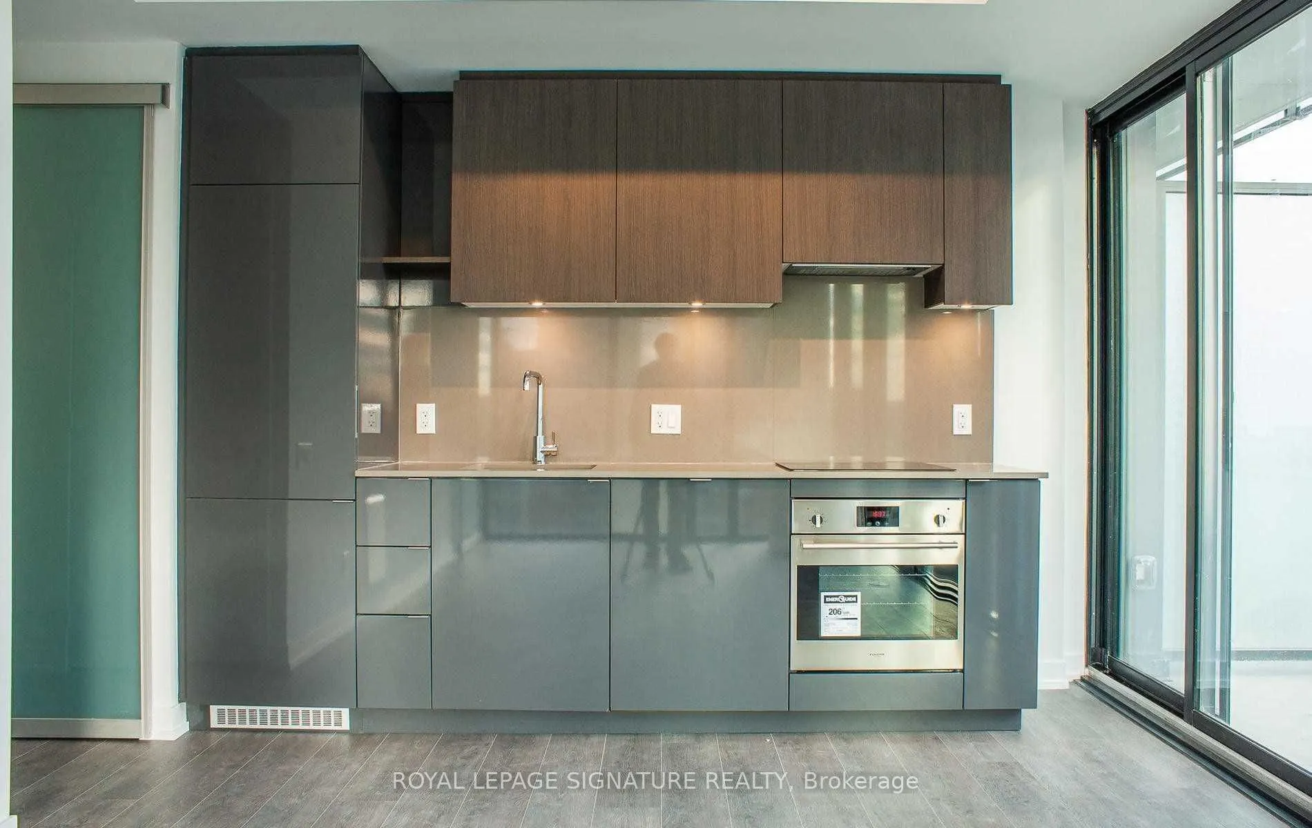 161 Roehampton Avenue, #1612
