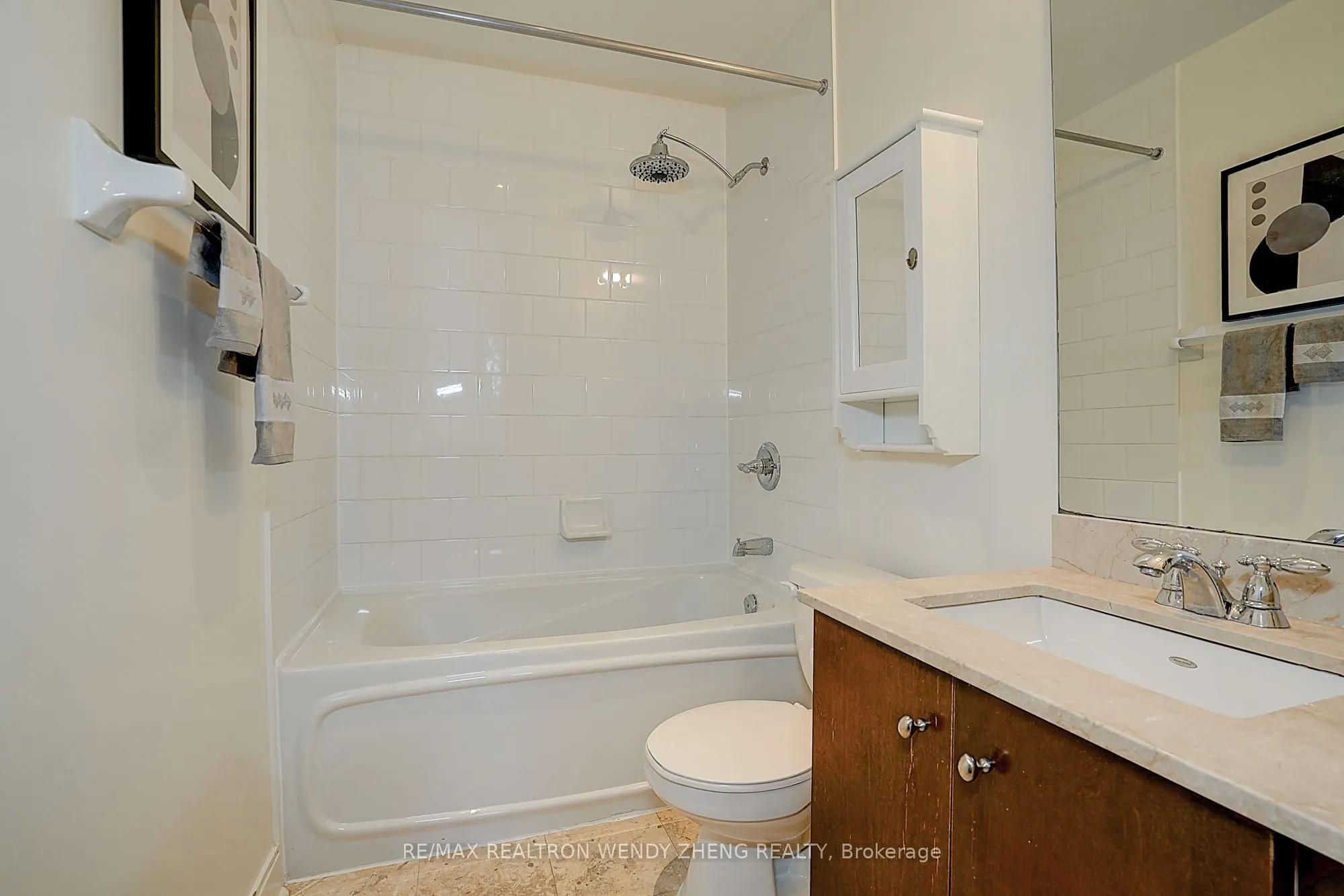 21 Scollard Street, #411