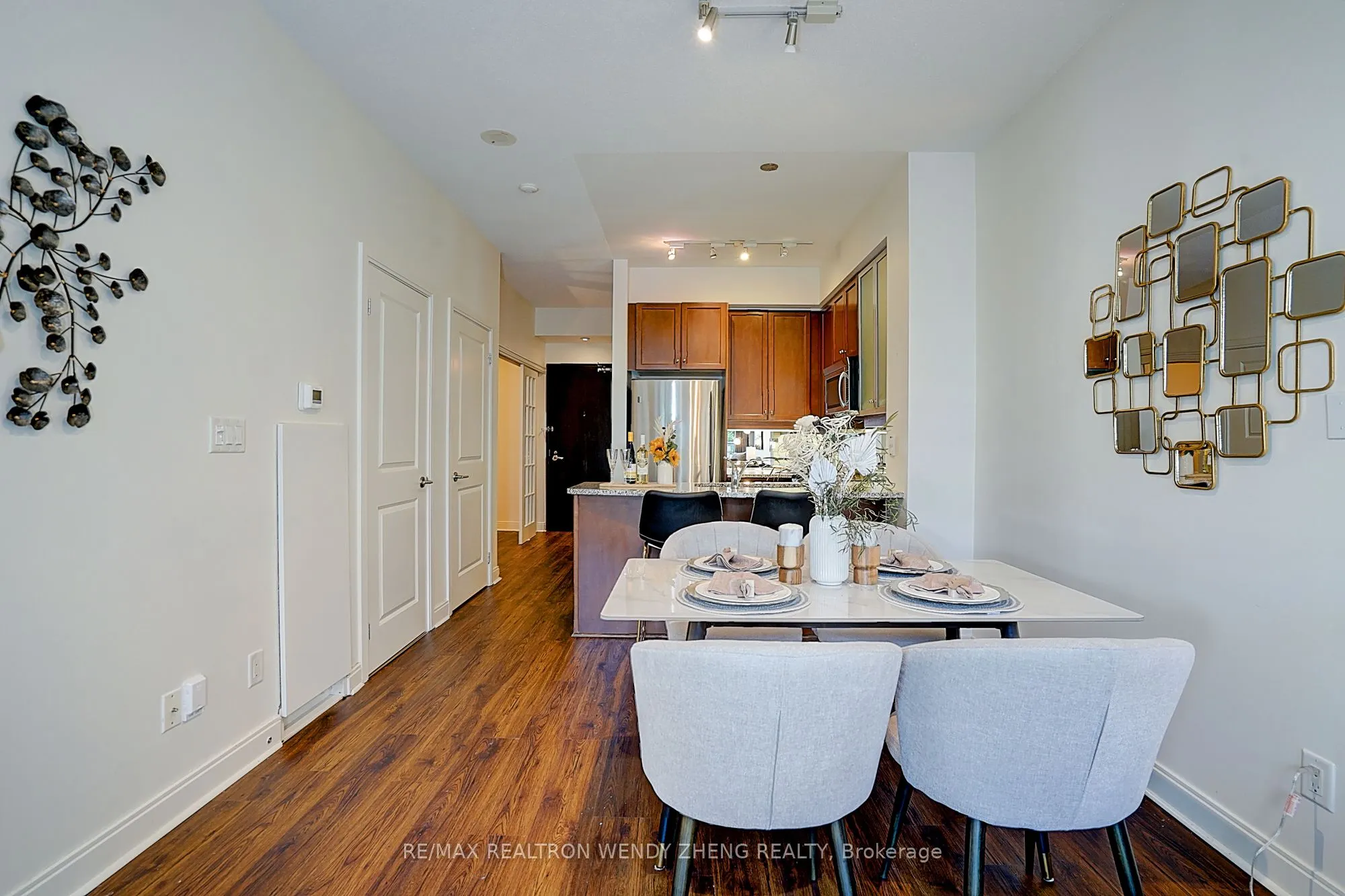21 Scollard Street, #411