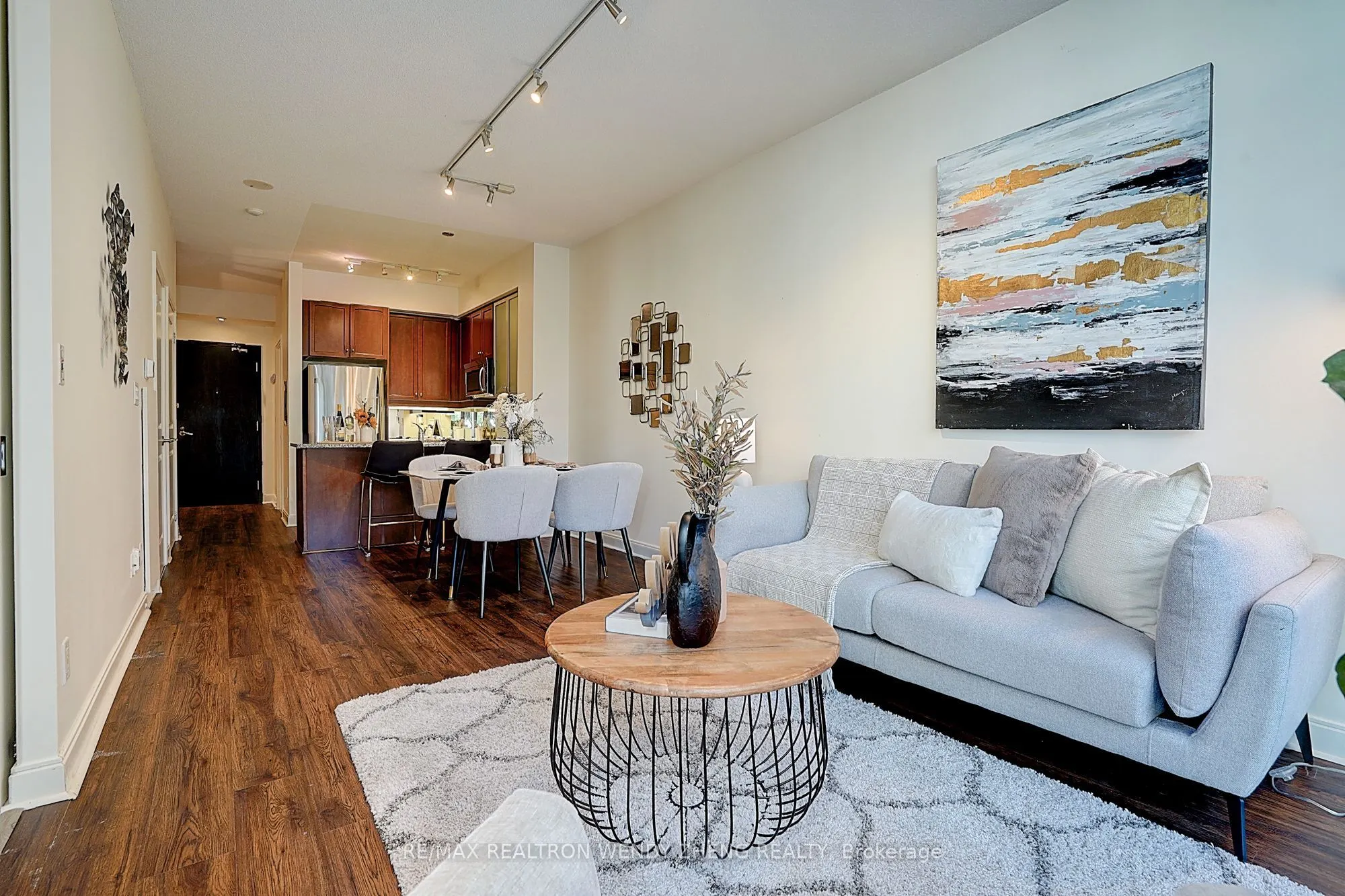 21 Scollard Street, #411