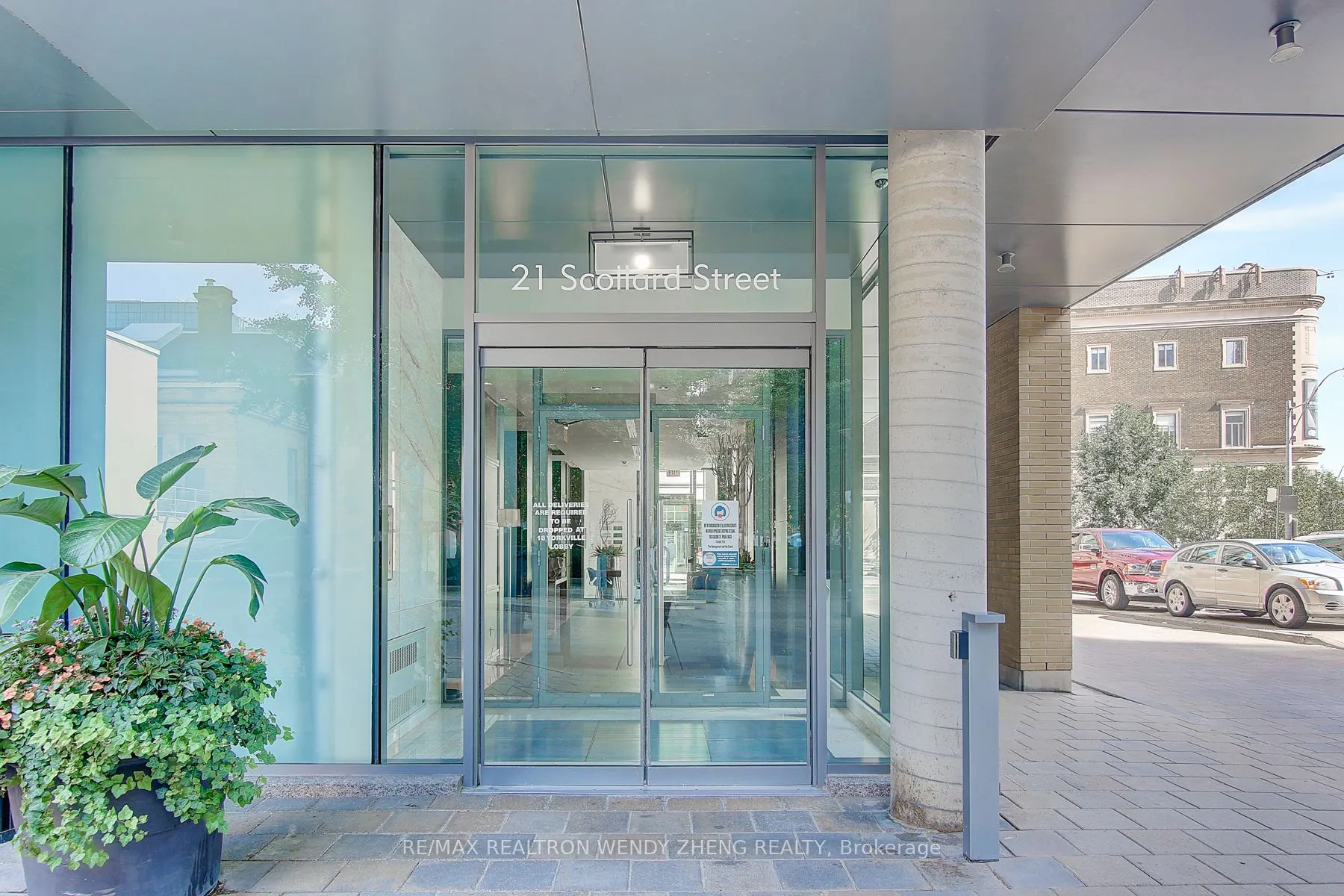 21 Scollard Street, #411