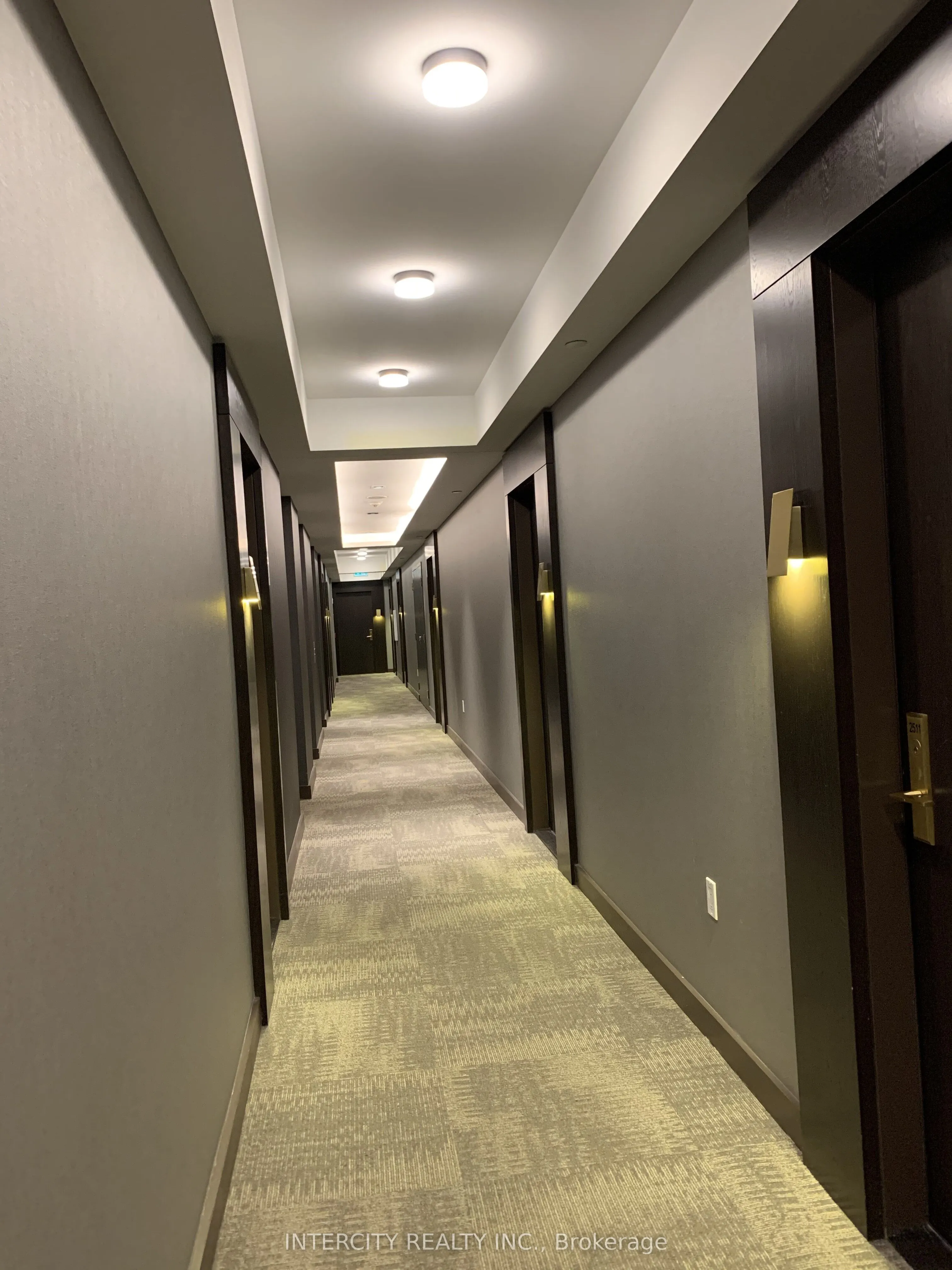 330 Richmond Street W, #2516