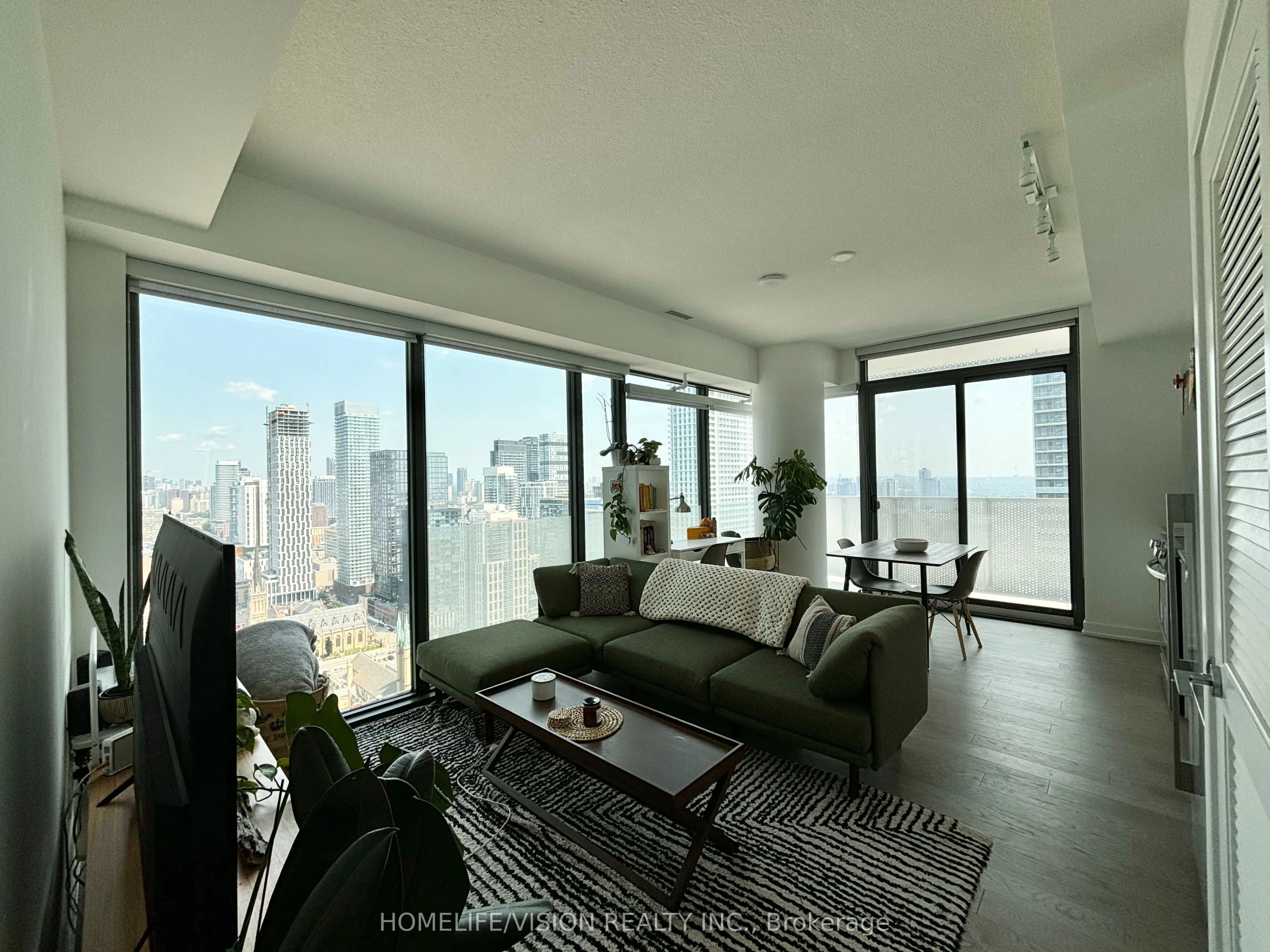 25 Richmond Street, #3302