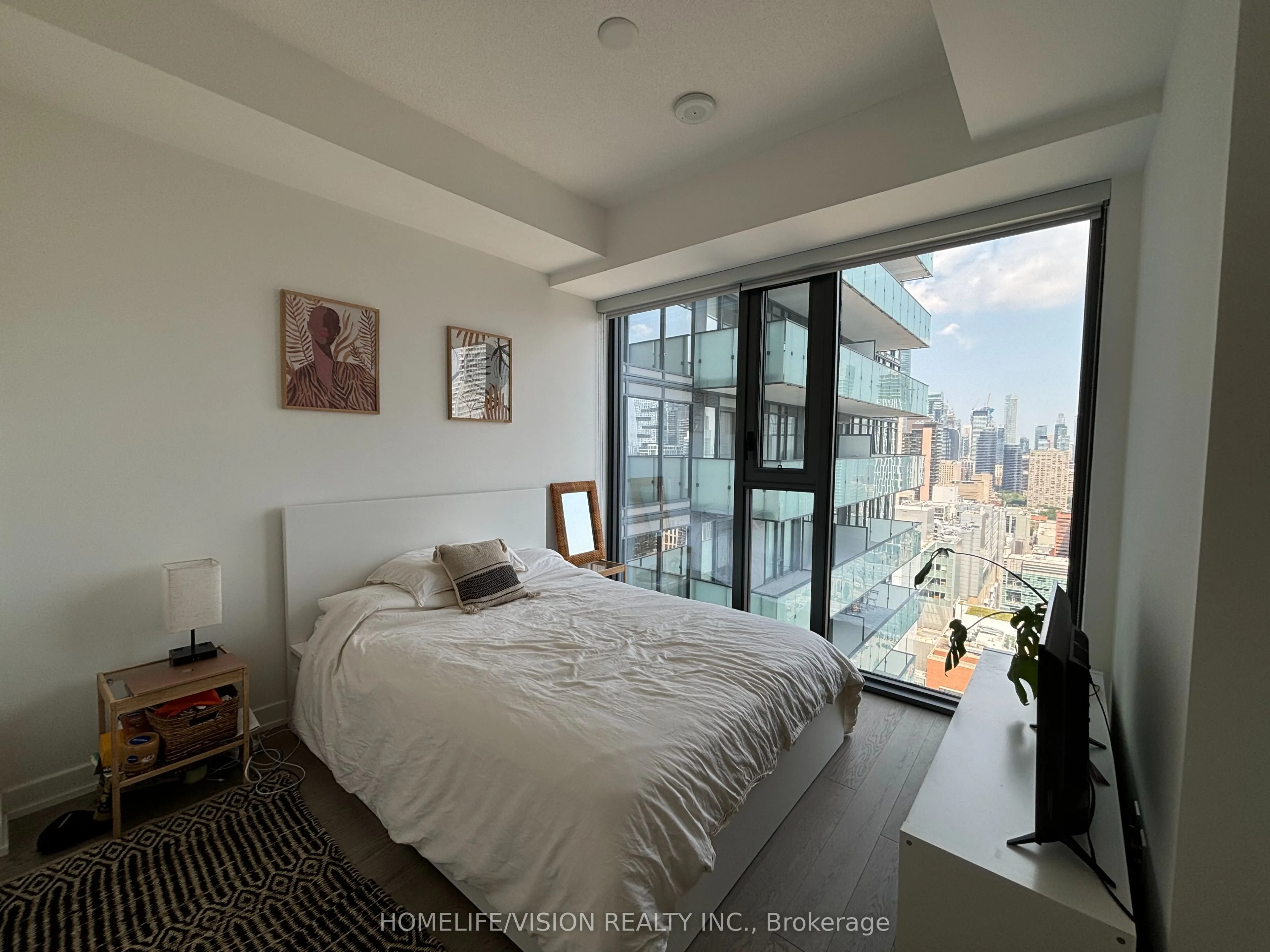 25 Richmond Street, #3302