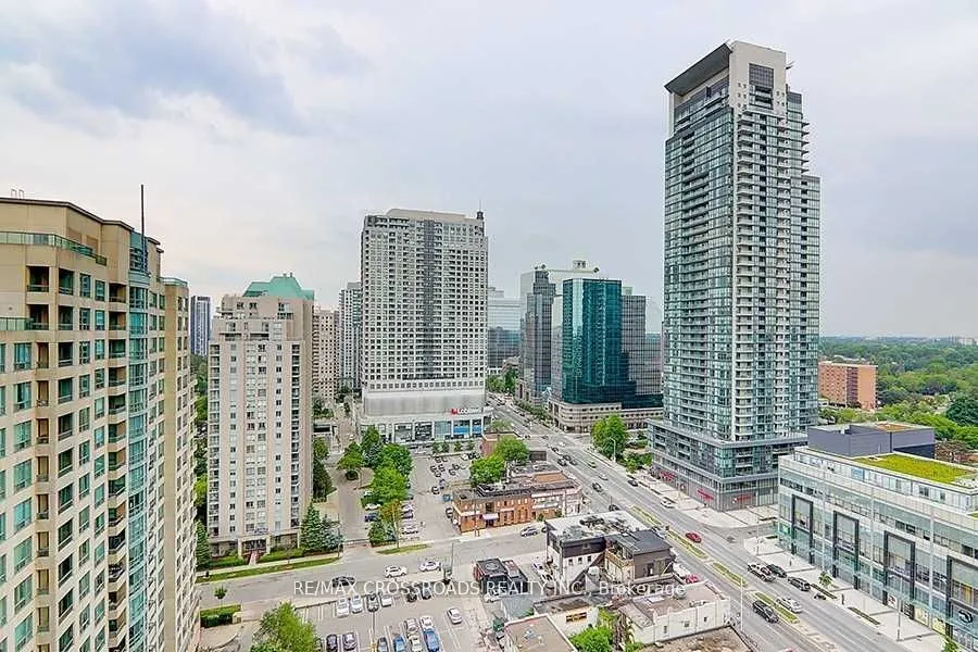 18 Parkview Avenue, #2106