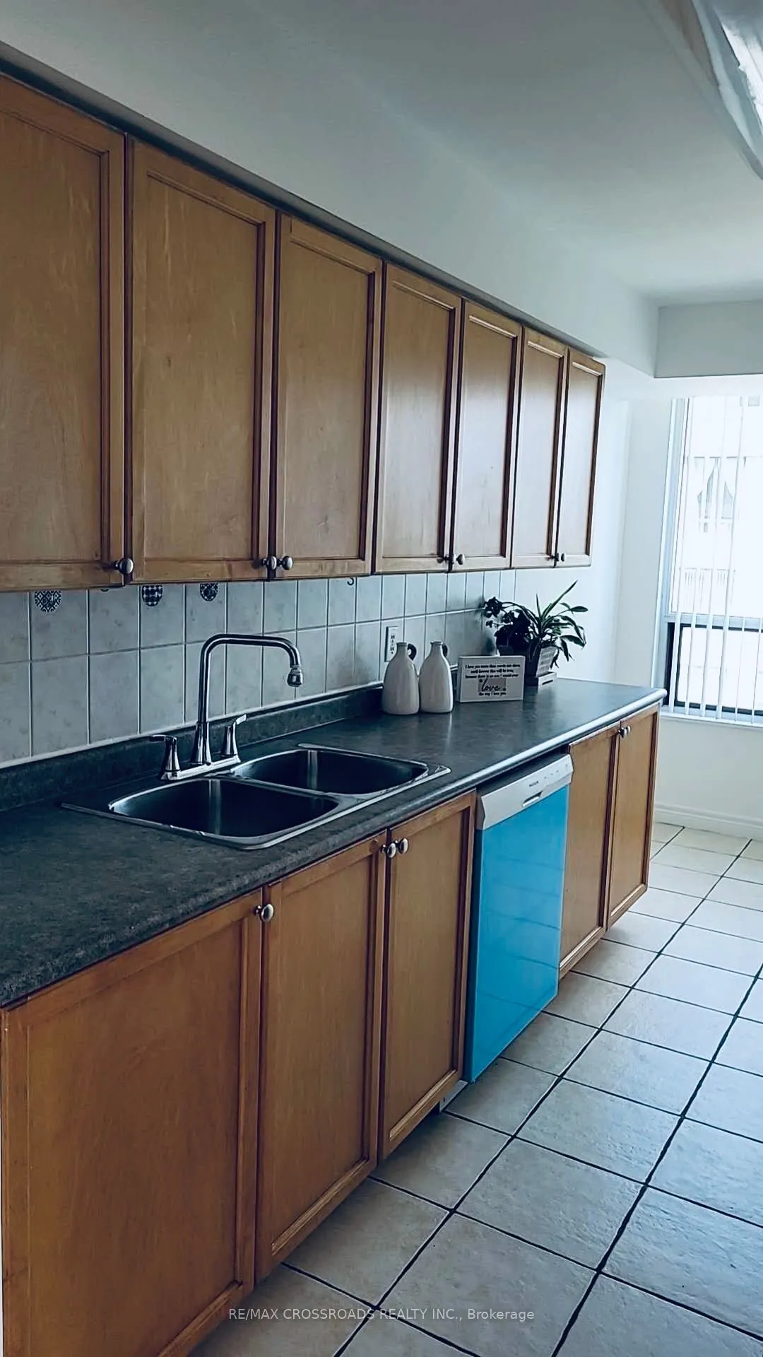 18 Parkview Avenue, #2106