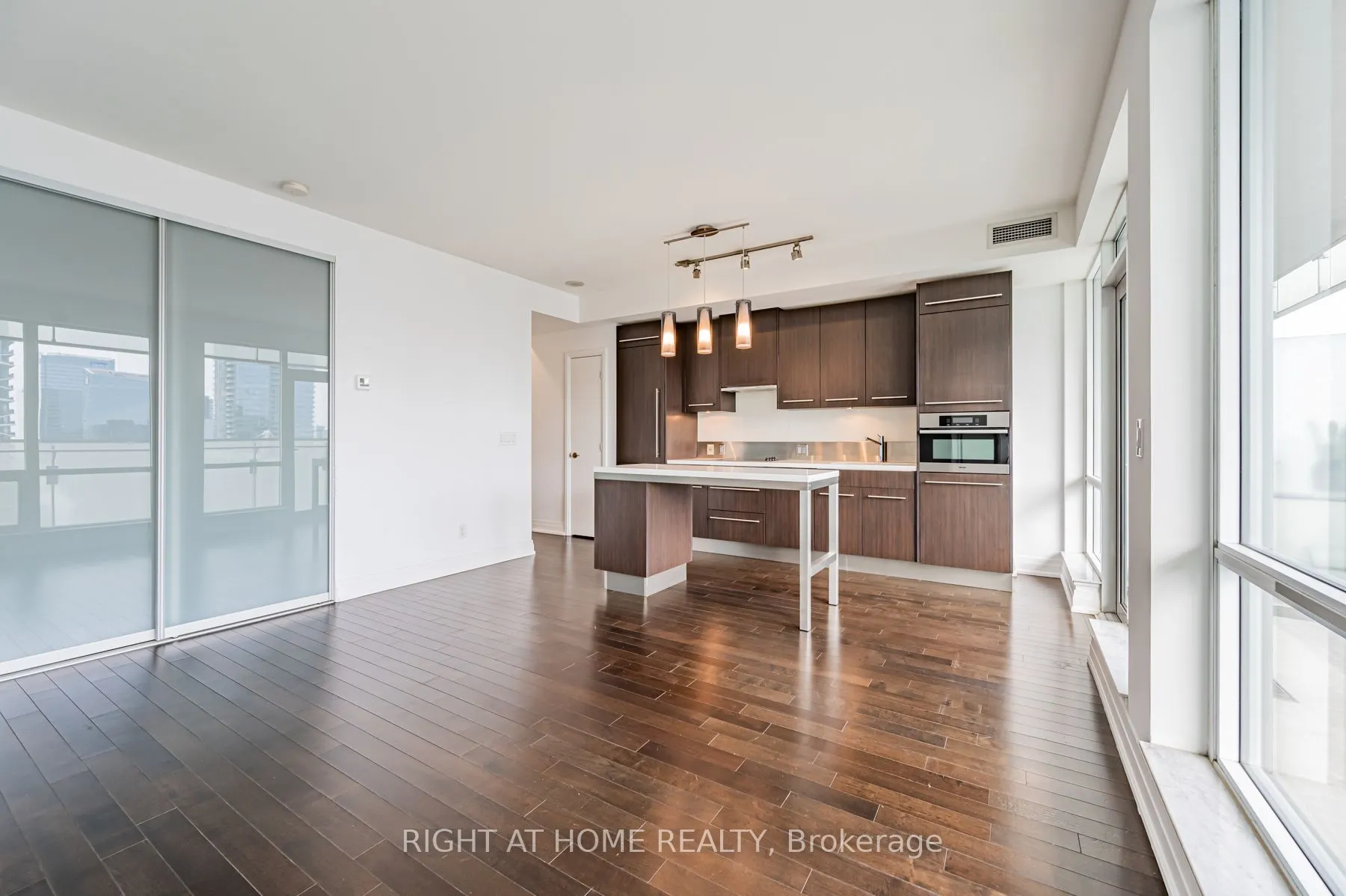 80 John Street, #3909