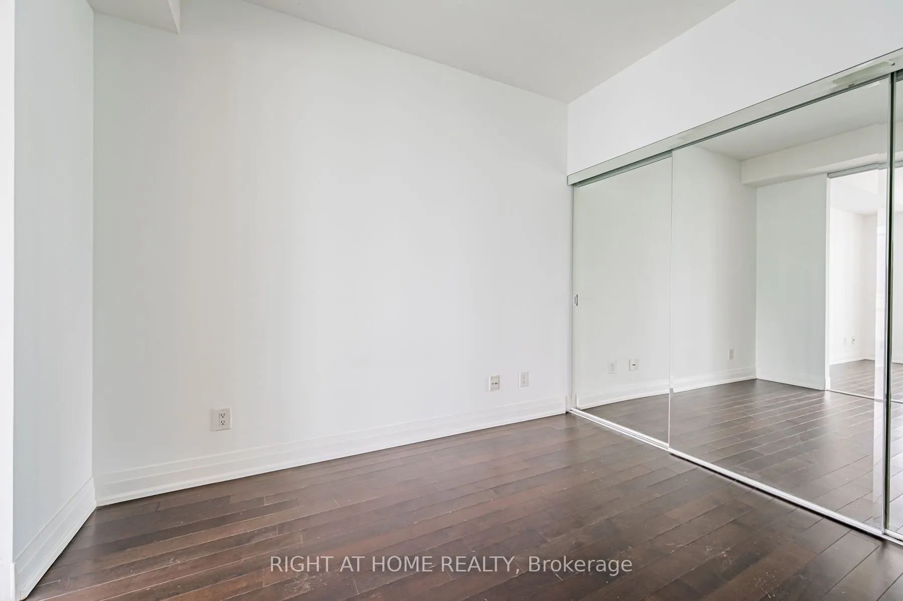 80 John Street, #3909