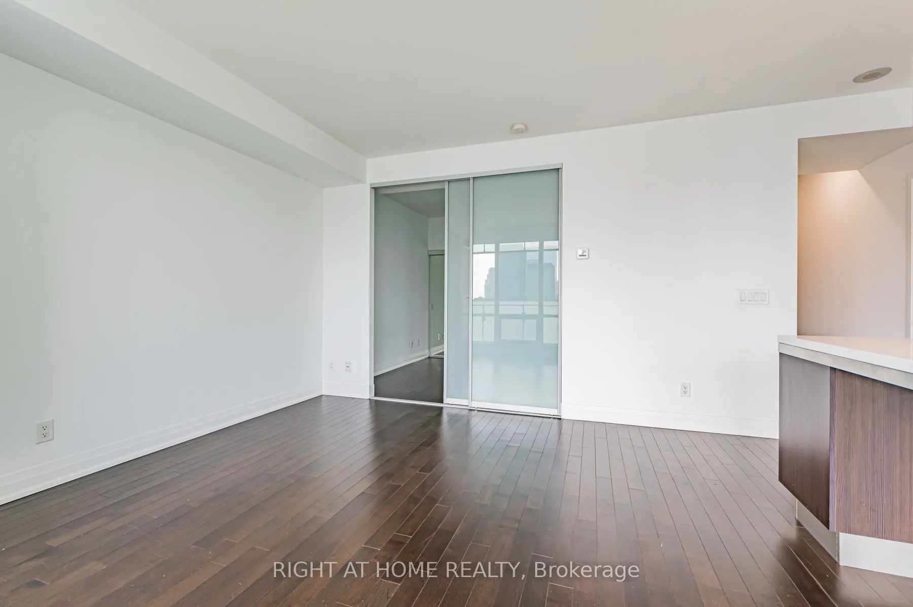 80 John Street, #3909
