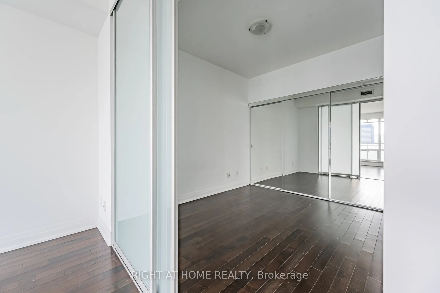 80 John Street, #3909