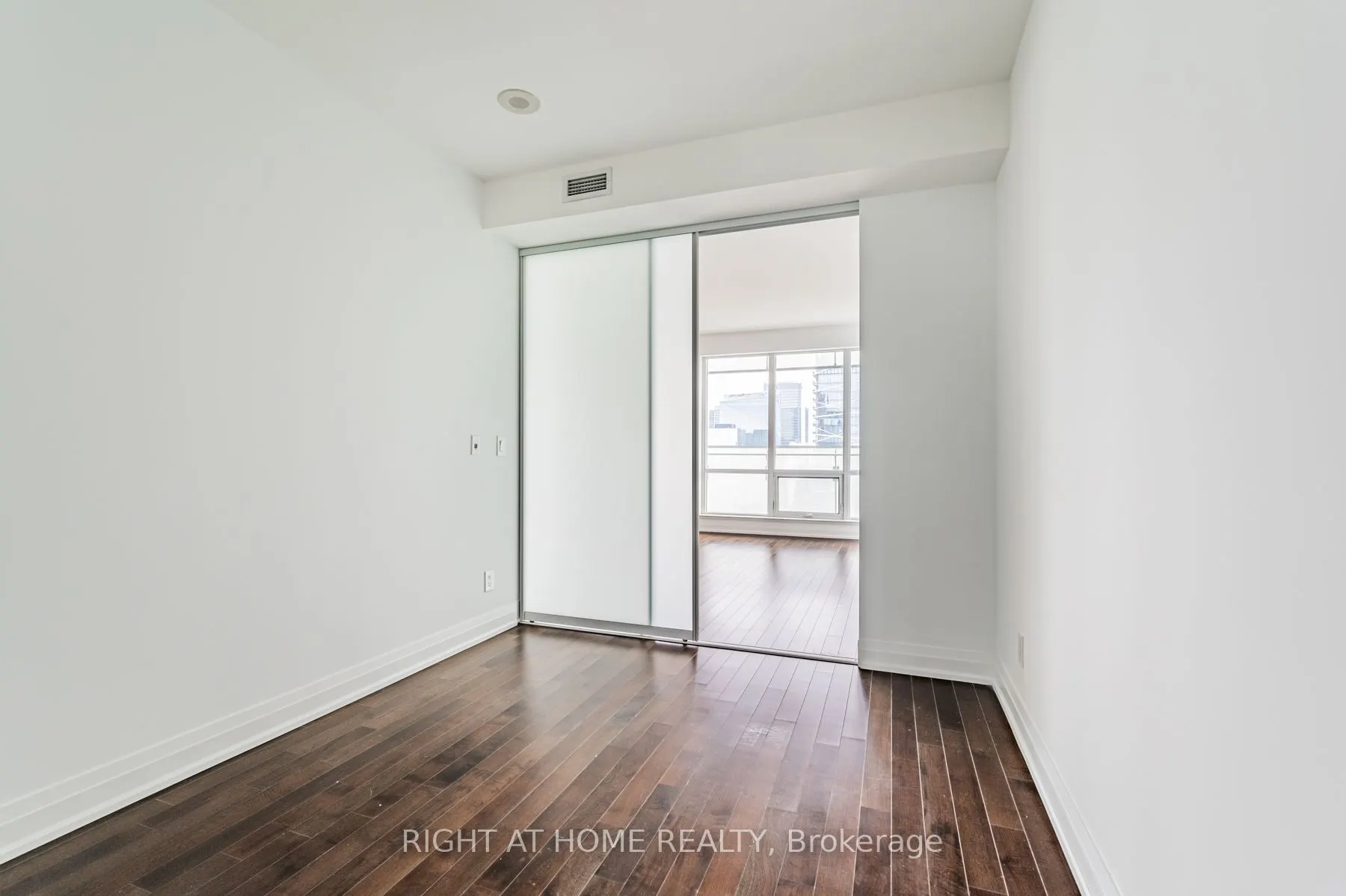 80 John Street, #3909