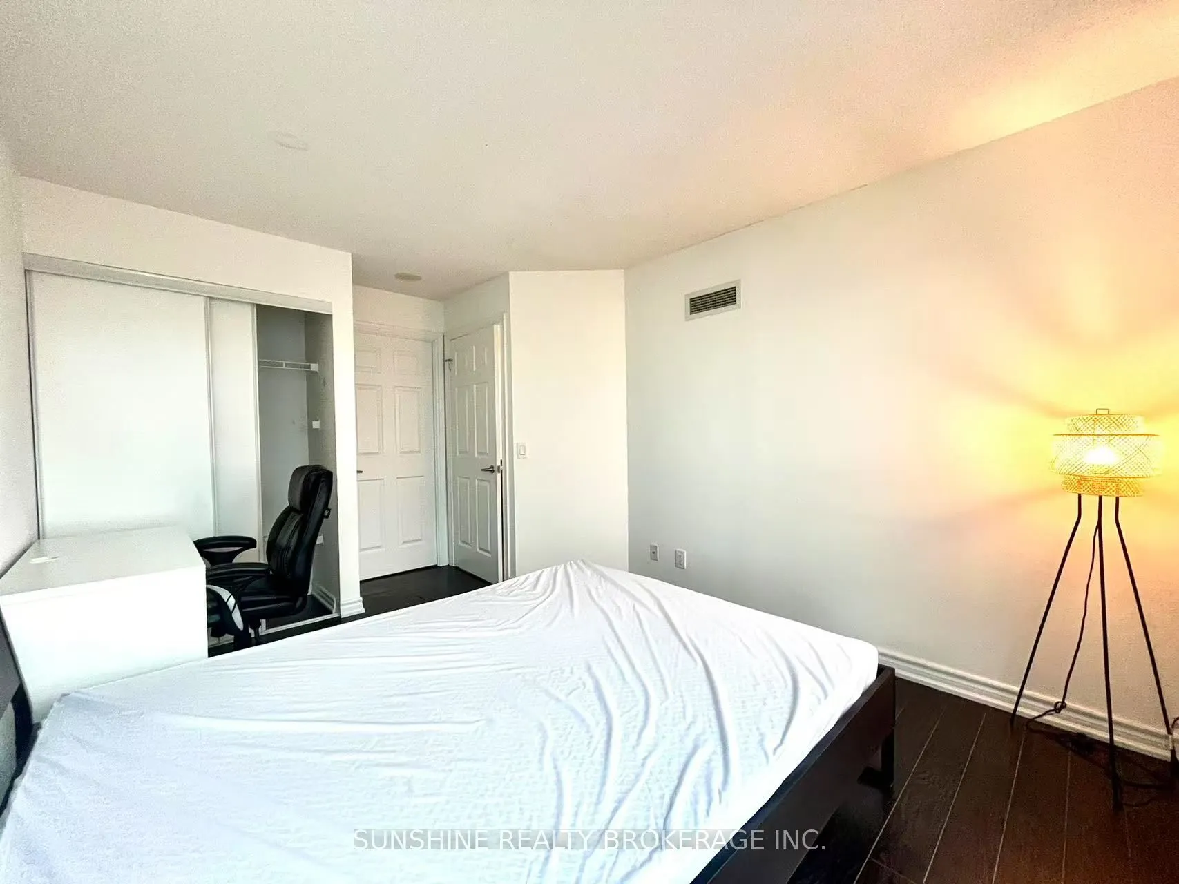 763 Bay Street, #3112