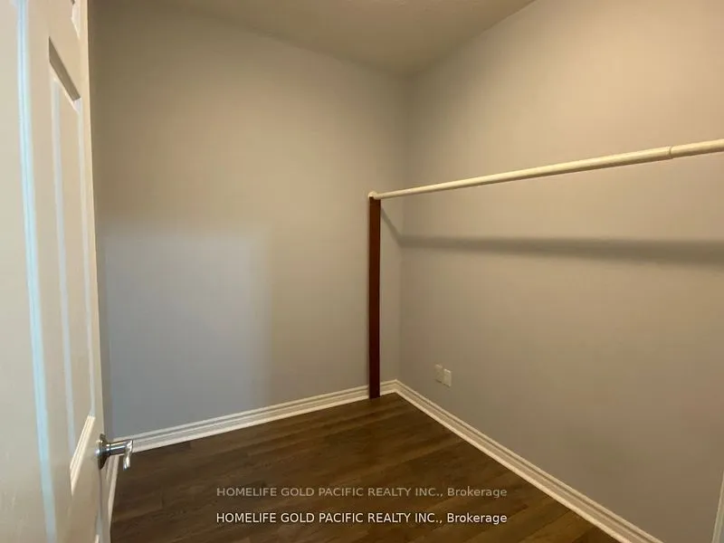 18 Holmes Avenue, #707