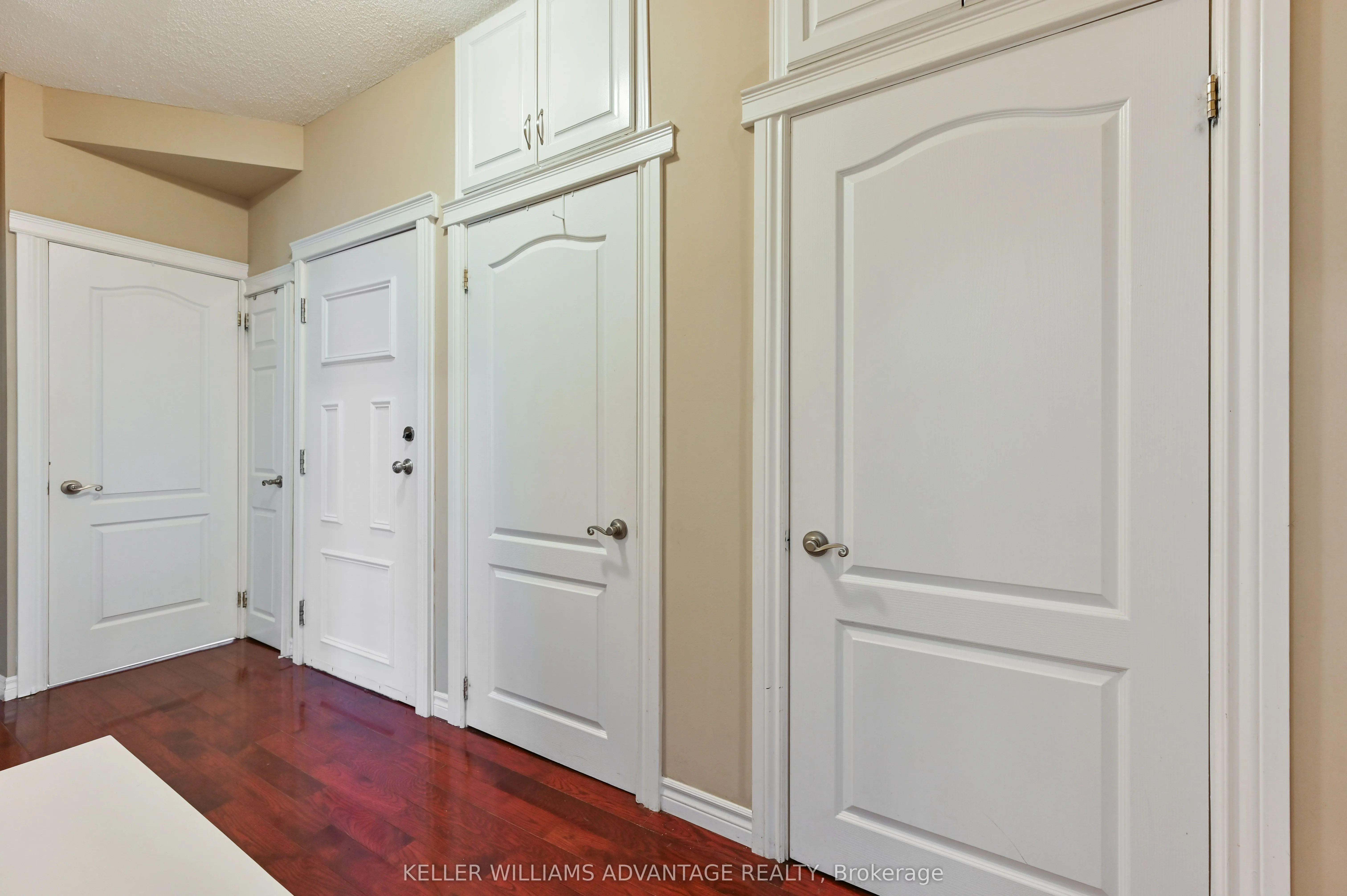 43 Huntley Street, #2
