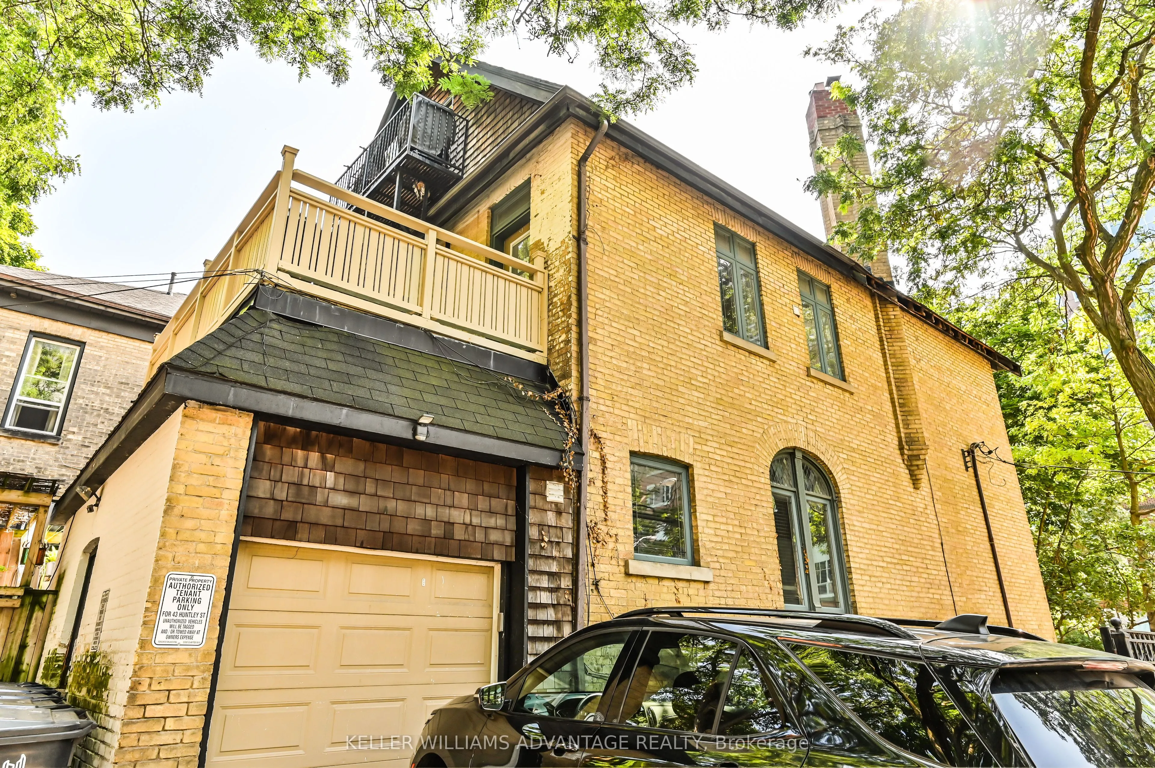 43 Huntley Street, #2