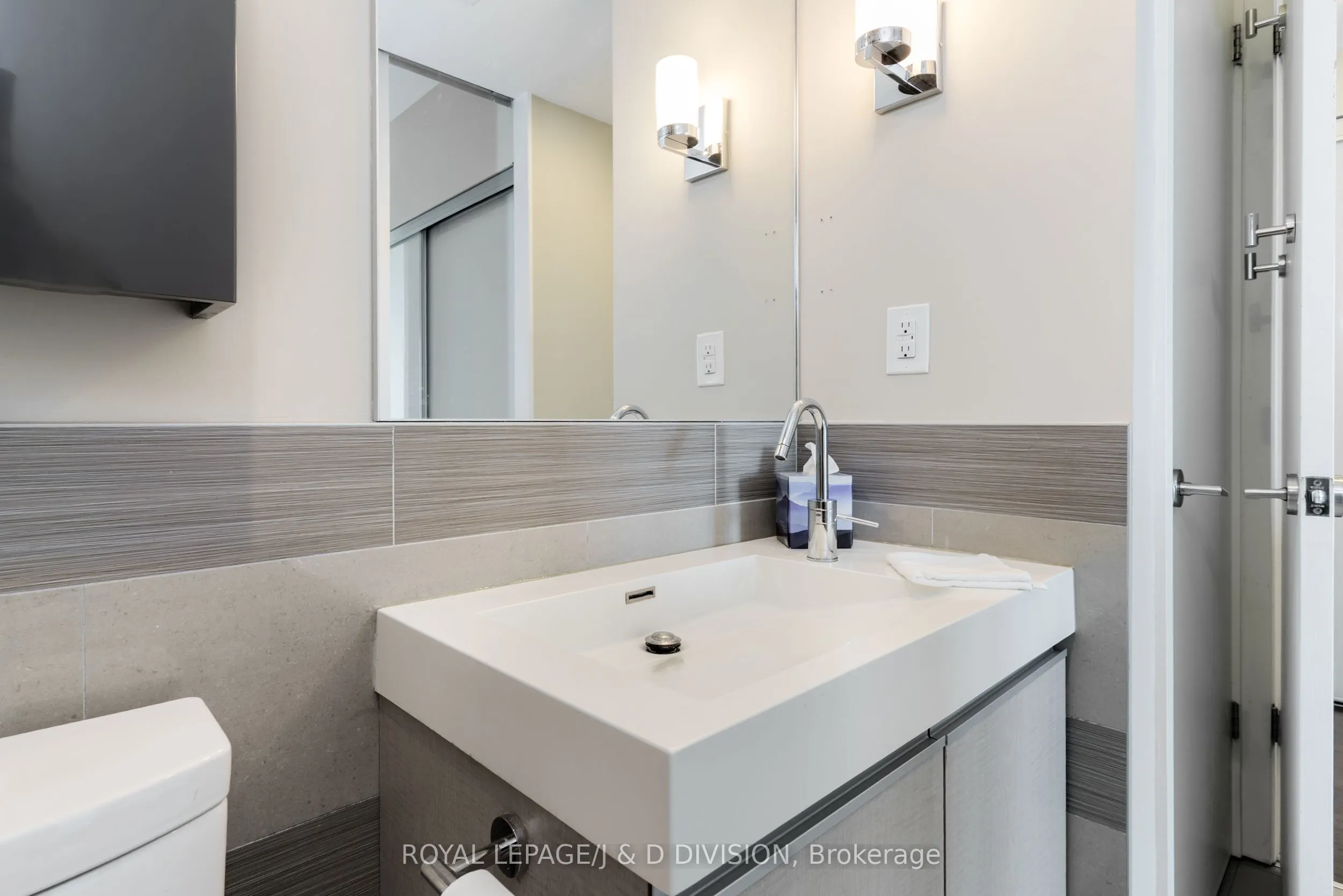 390 Cherry Street, #3105