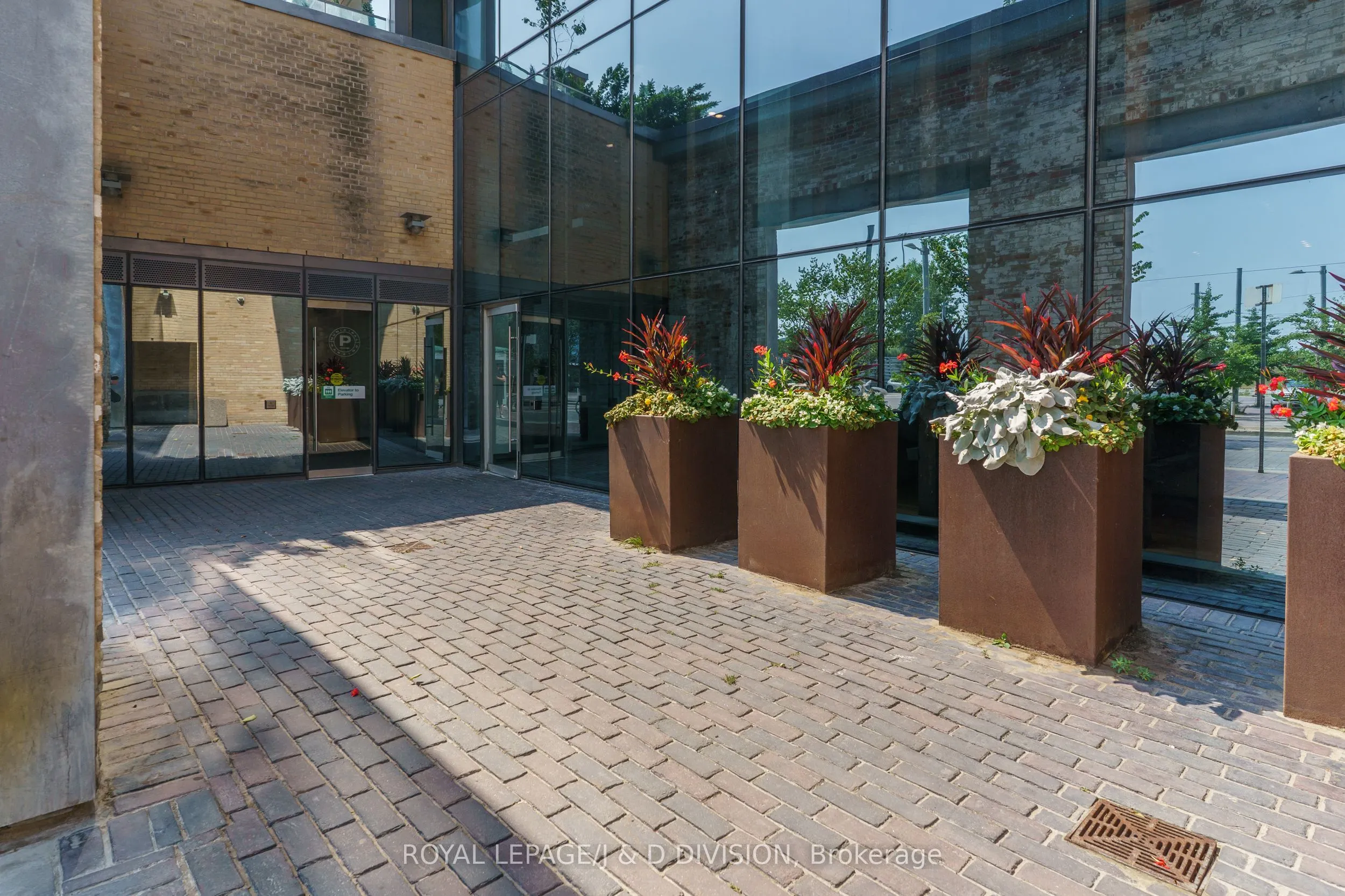 390 Cherry Street, #3105