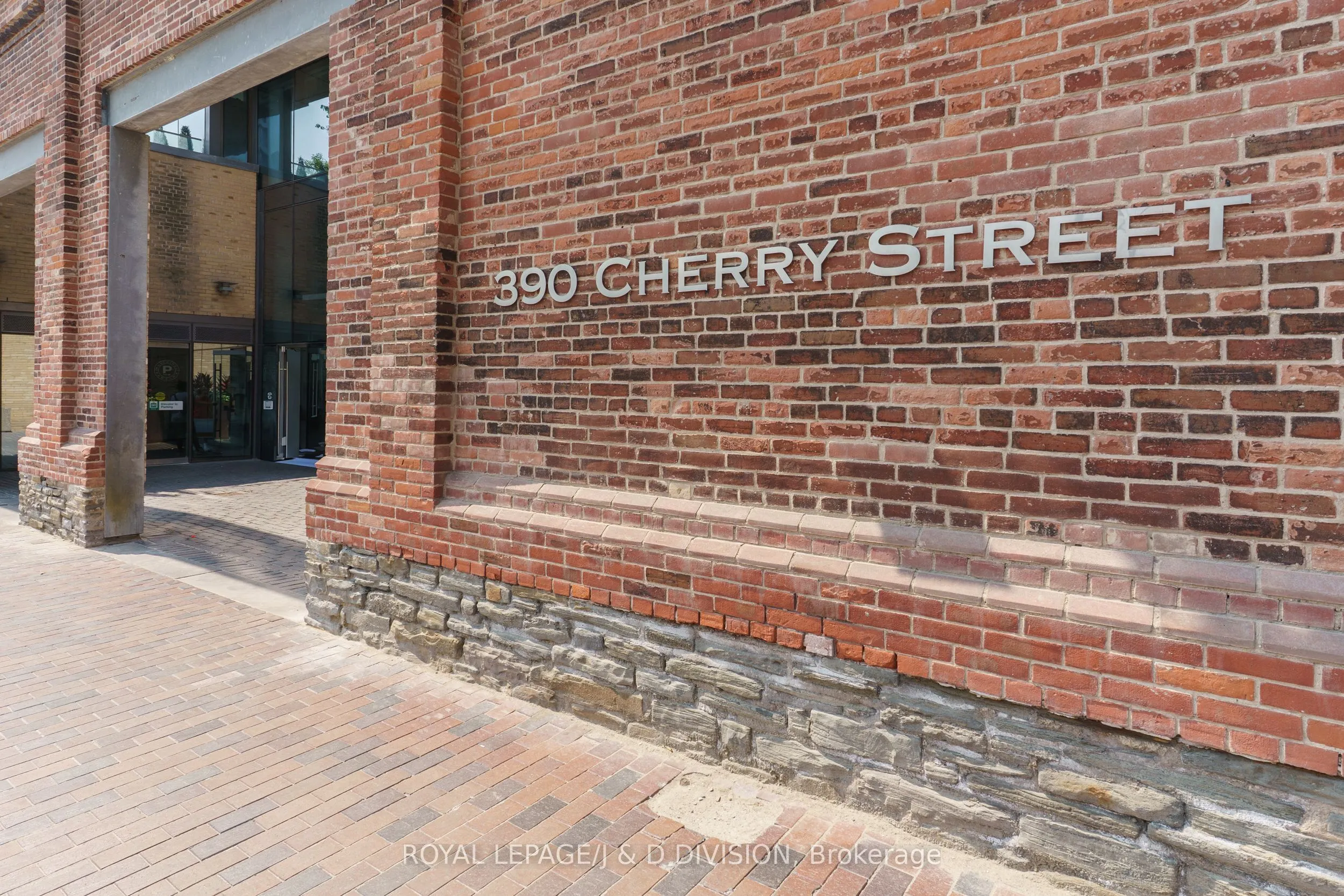 390 Cherry Street, #3105