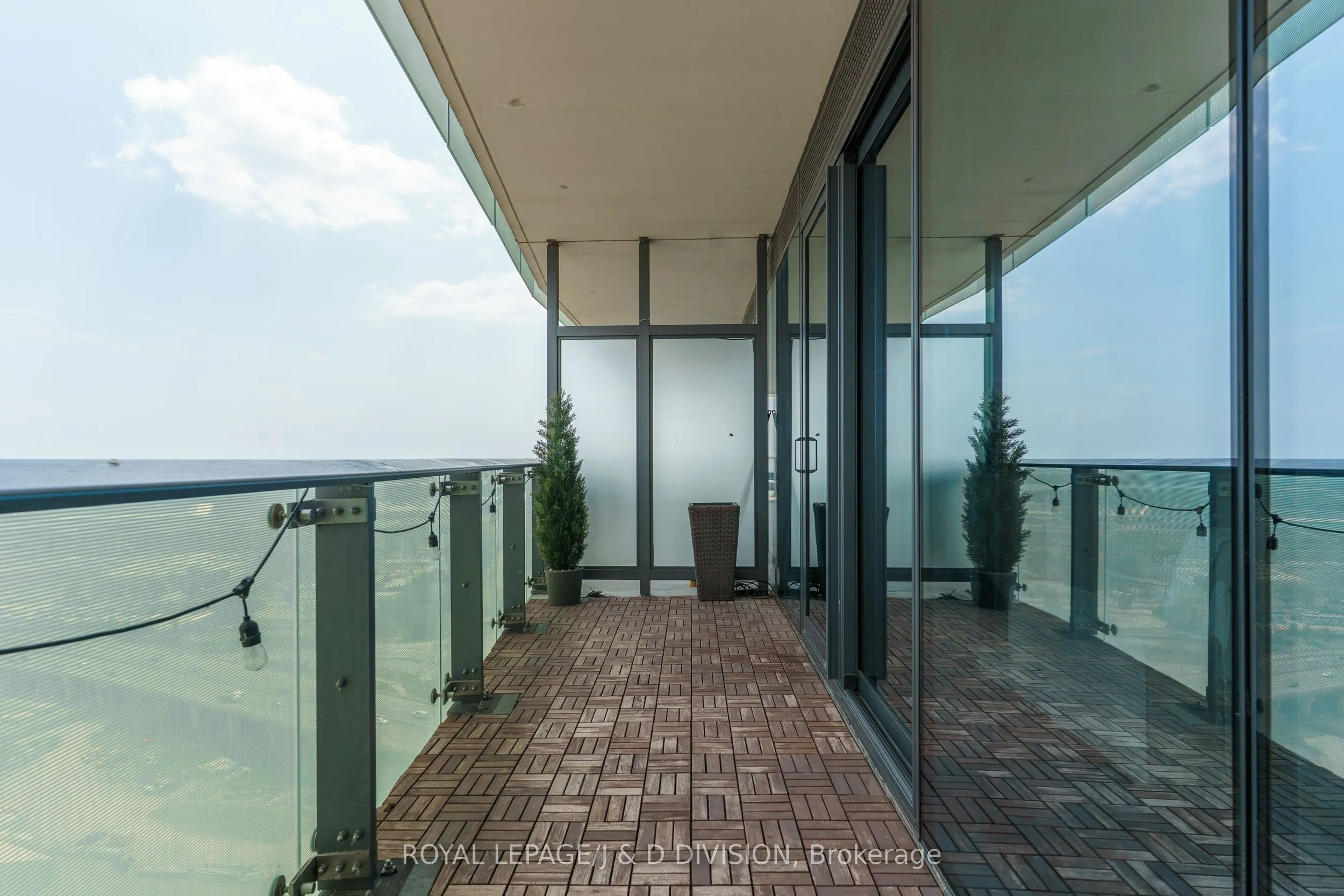 390 Cherry Street, #3105