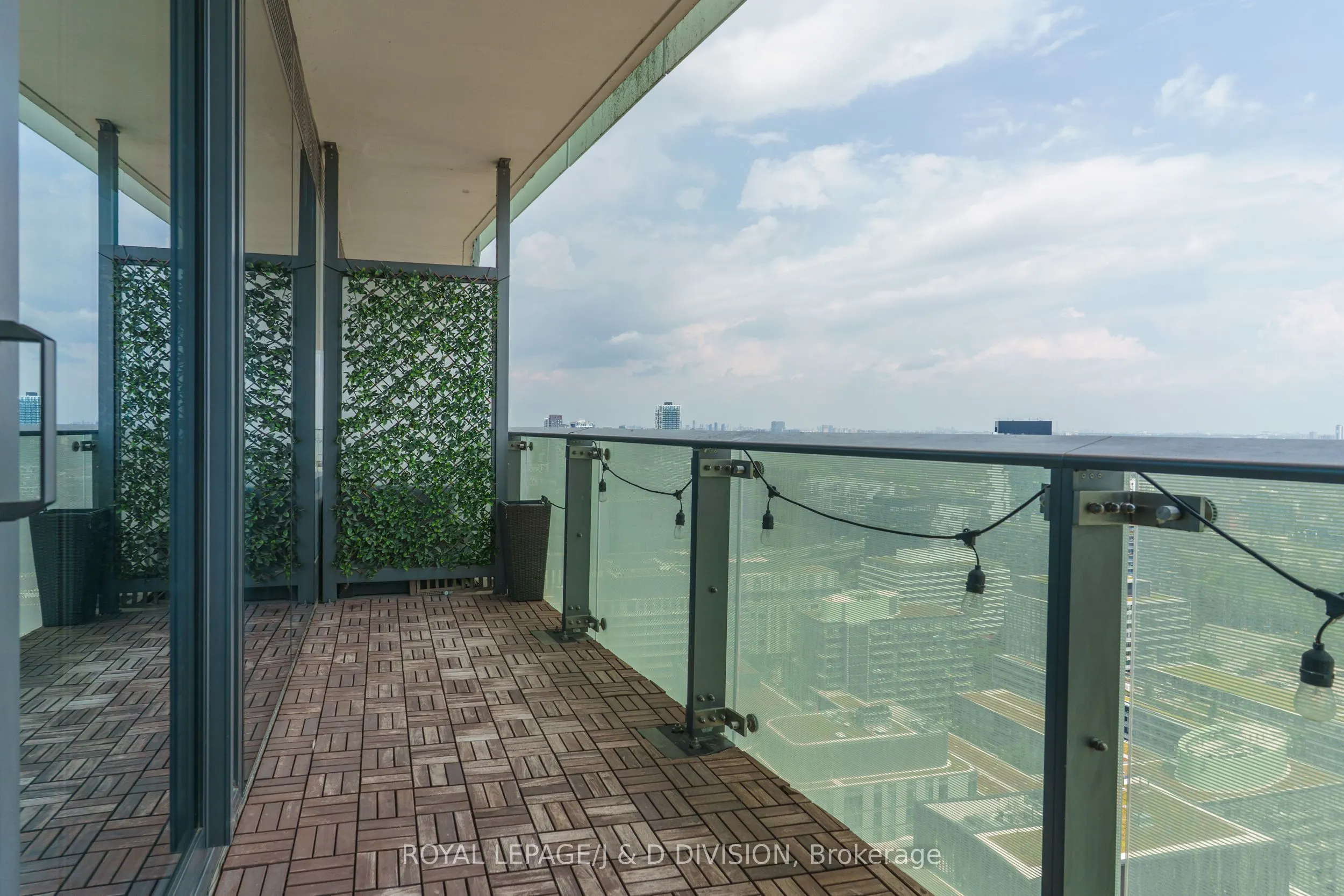 390 Cherry Street, #3105