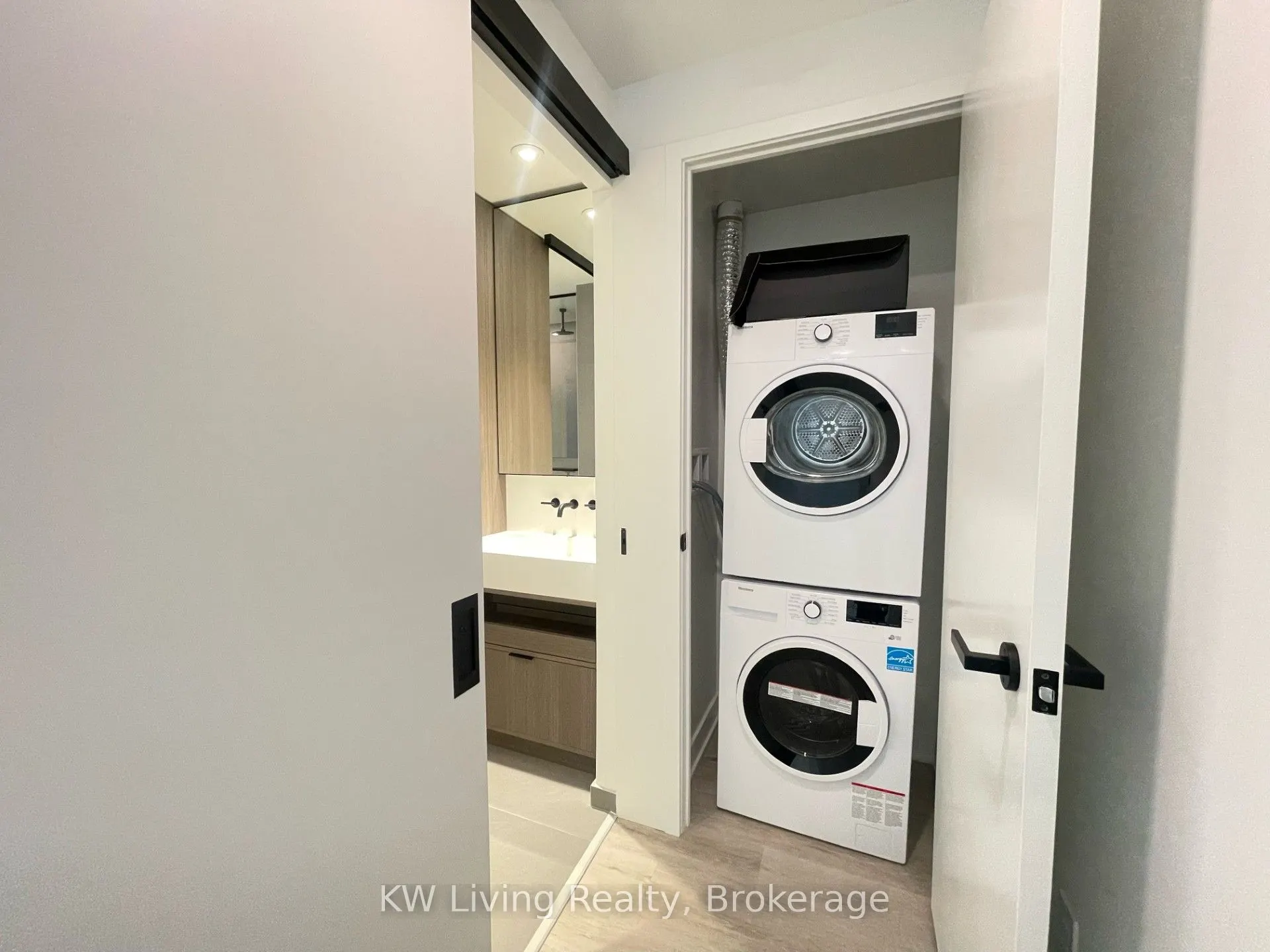 55 Charles Street E, #3608