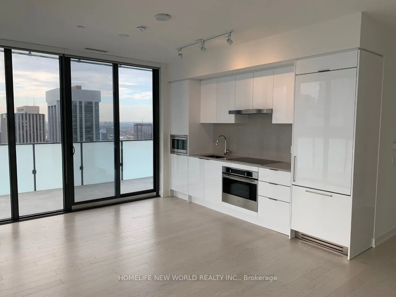 20 Lombard Street, #3710
