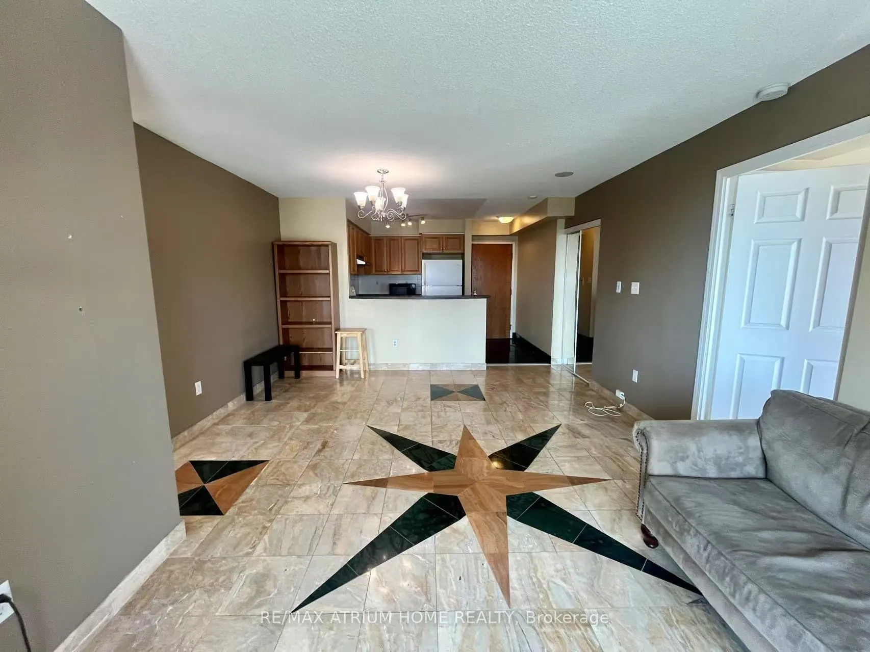 7 Lorraine Drive, #2315