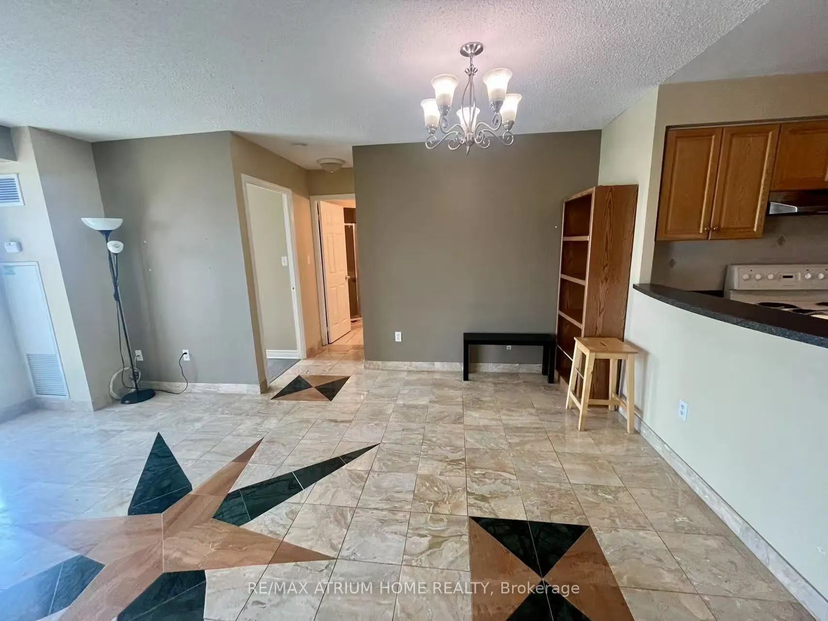 7 Lorraine Drive, #2315