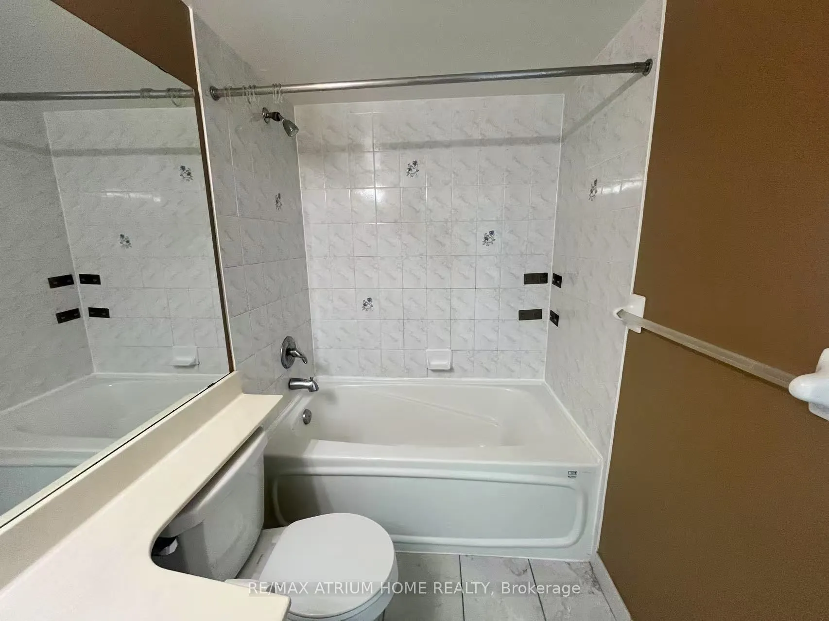 7 Lorraine Drive, #2315