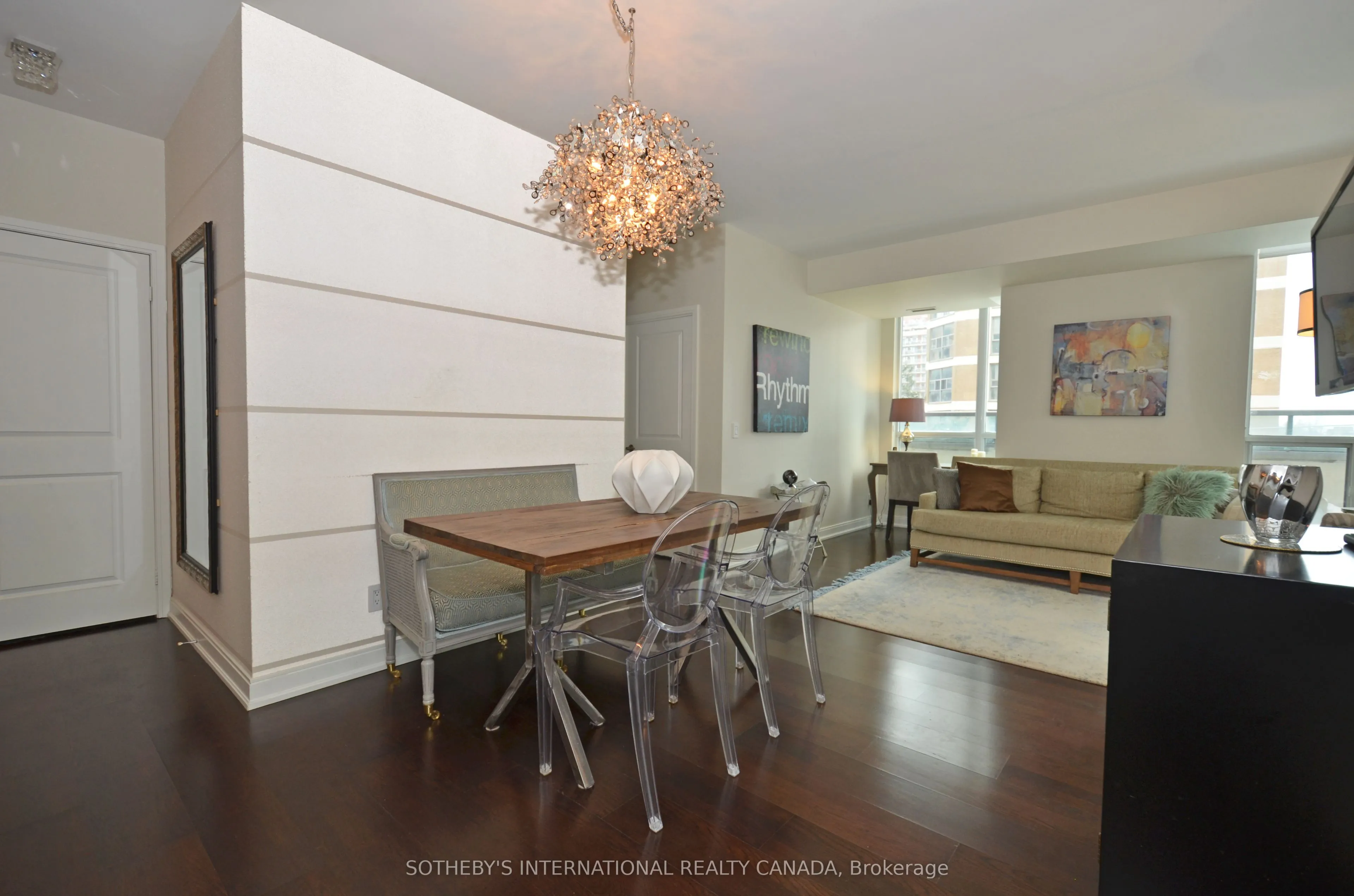 88 Broadway Avenue, #409