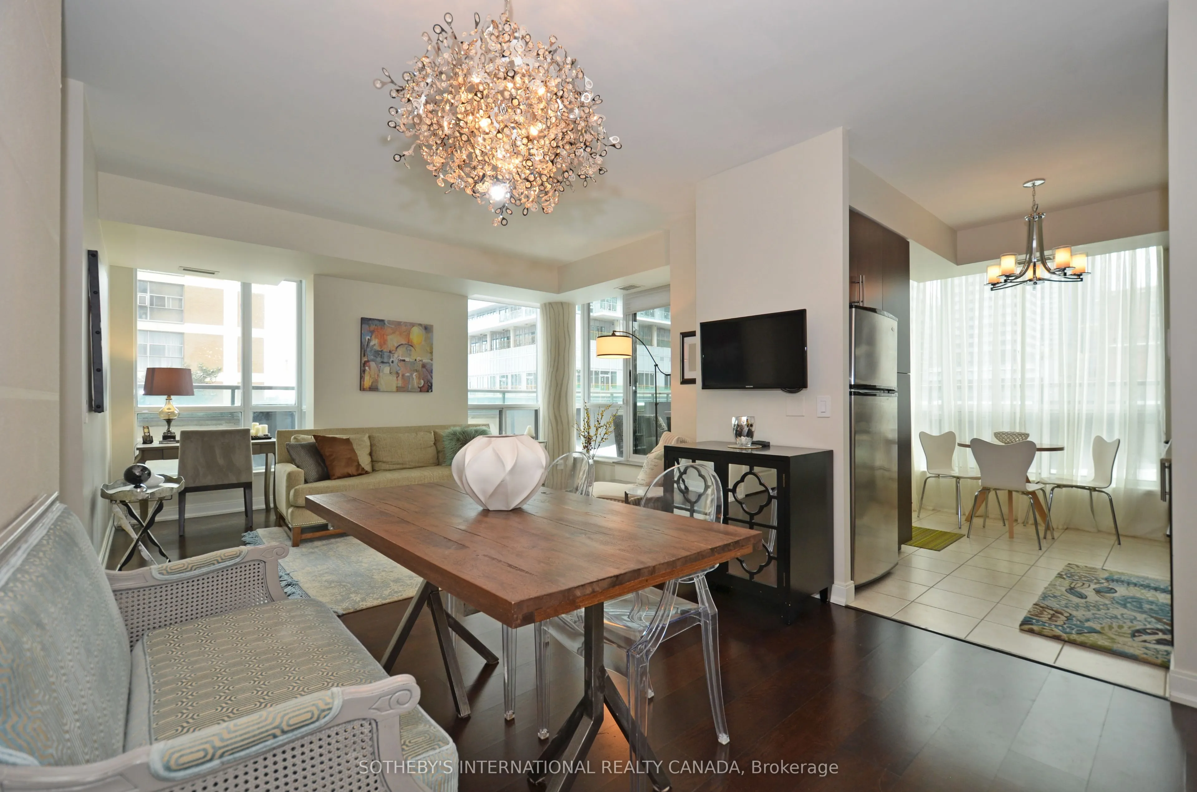 88 Broadway Avenue, #409